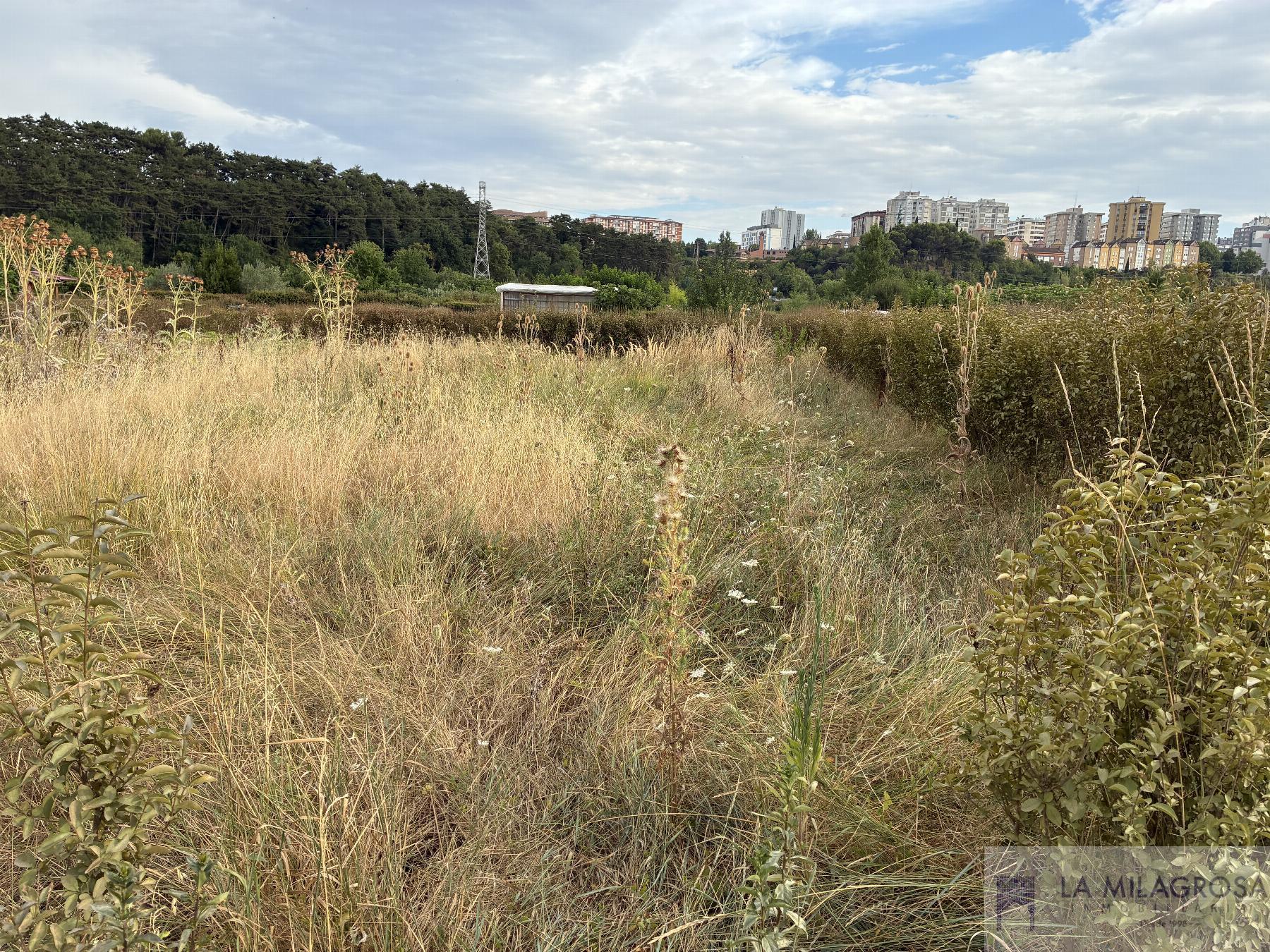 Venta de terreno en Pamplona