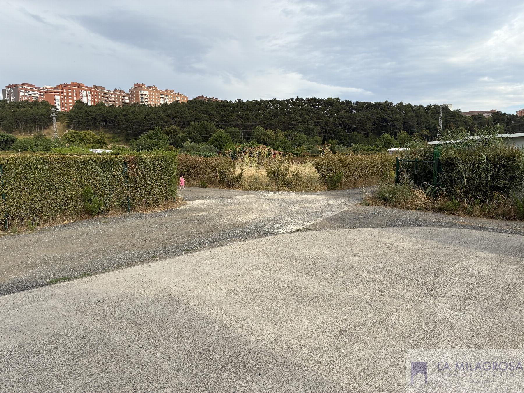 Venta de terreno en Pamplona
