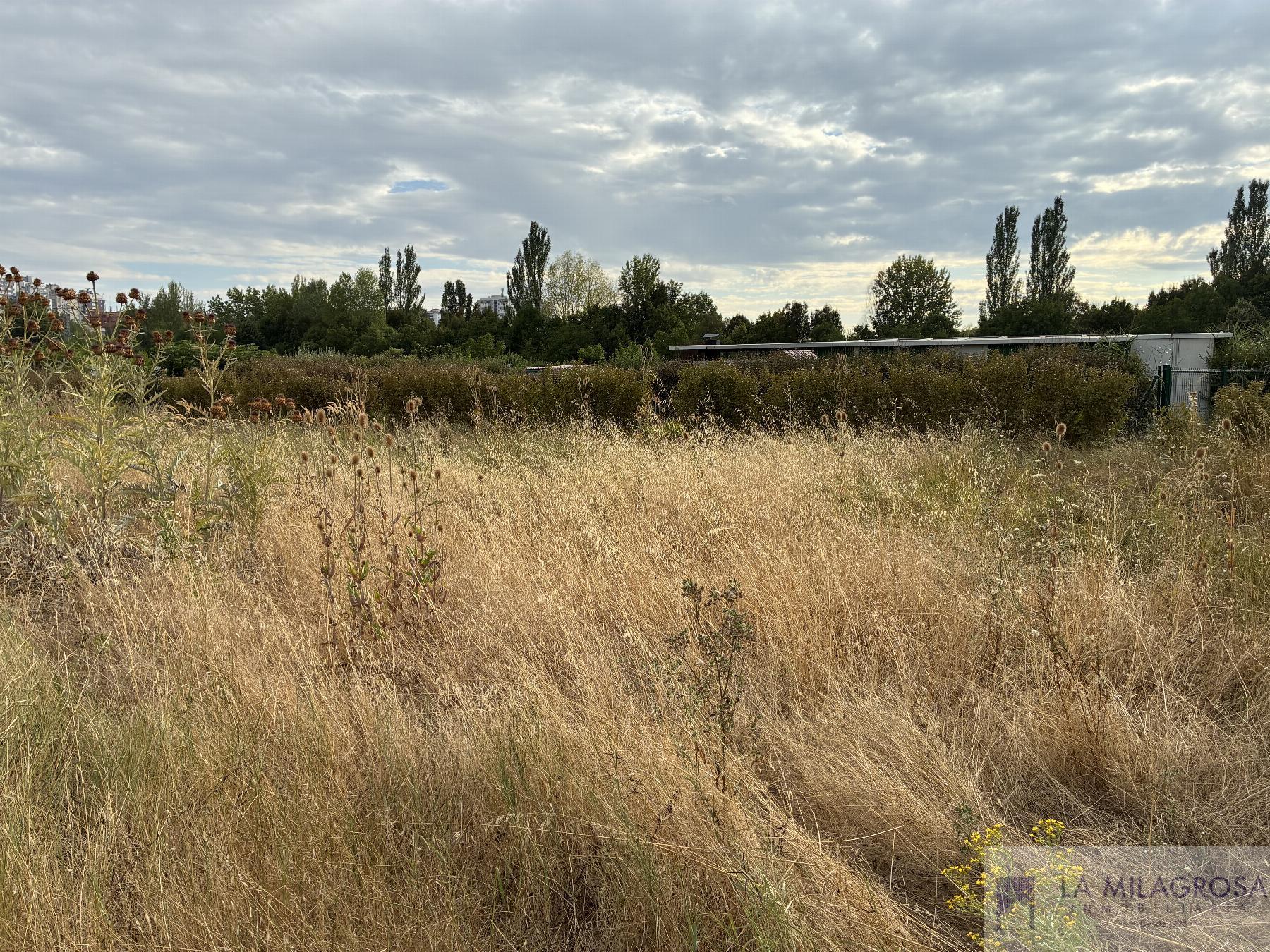 Venta de terreno en Pamplona