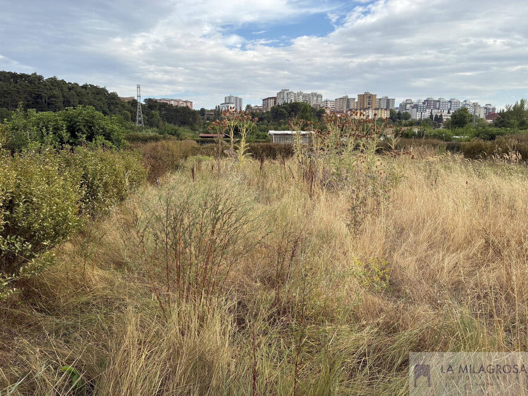 Venta de terreno en Pamplona