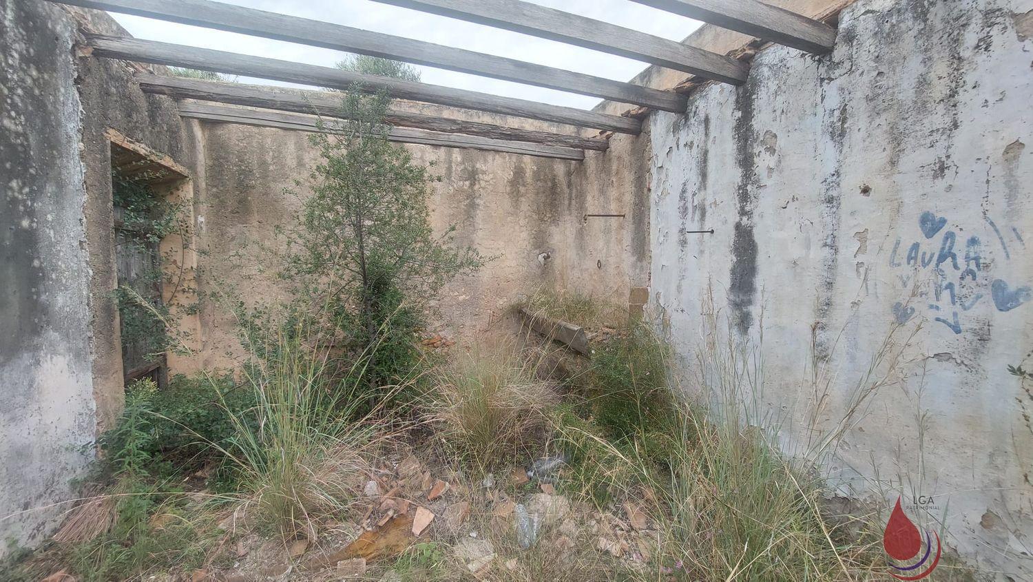 Venta de terreno en Coma - Ruga