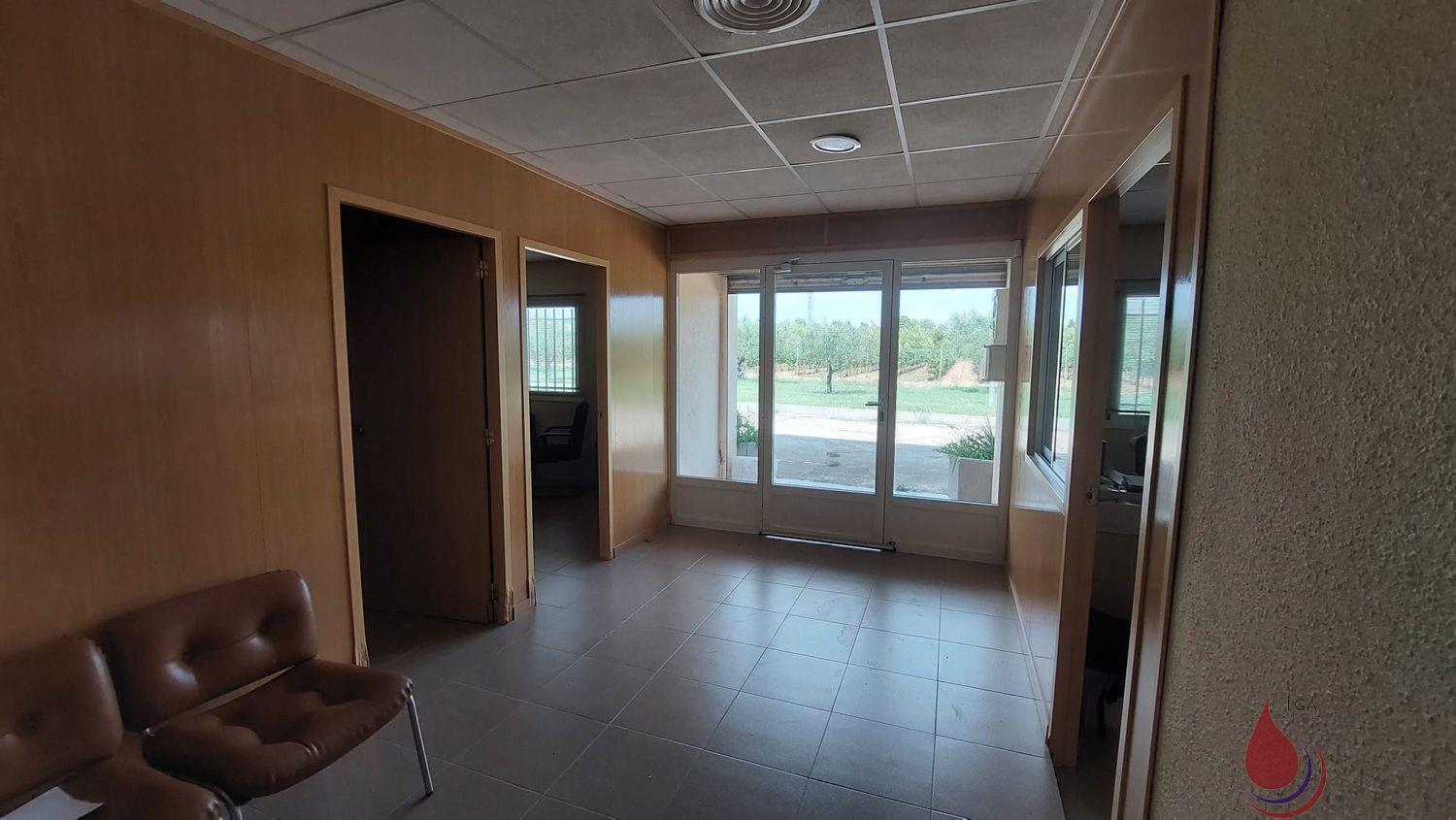 Venta de local en La Bisbal del Penedès