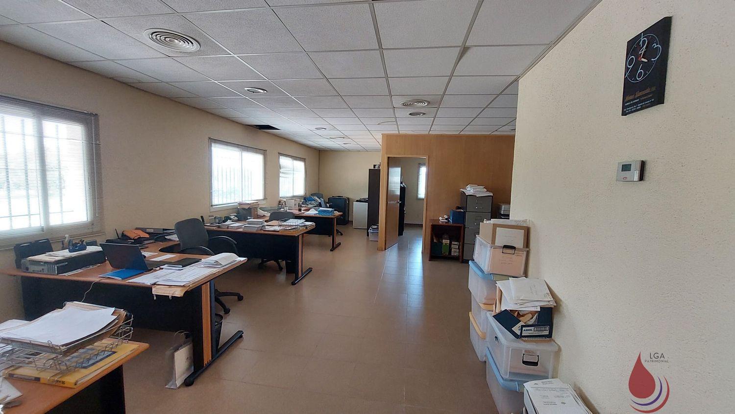 Venta de local en La Bisbal del Penedès