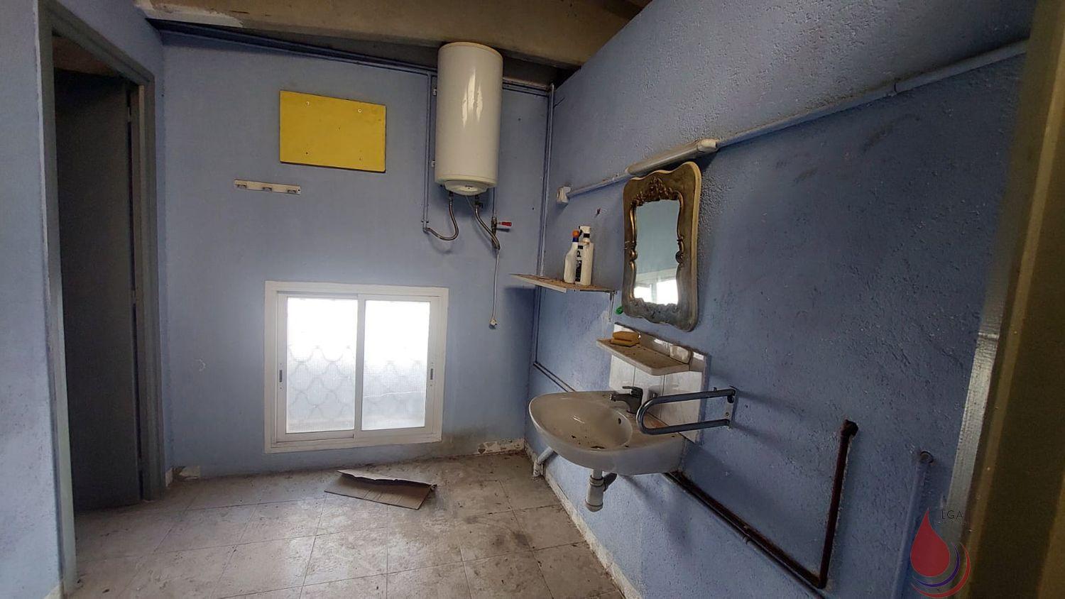 Venta de local en El Vendrell Venta de local en El Vendrell