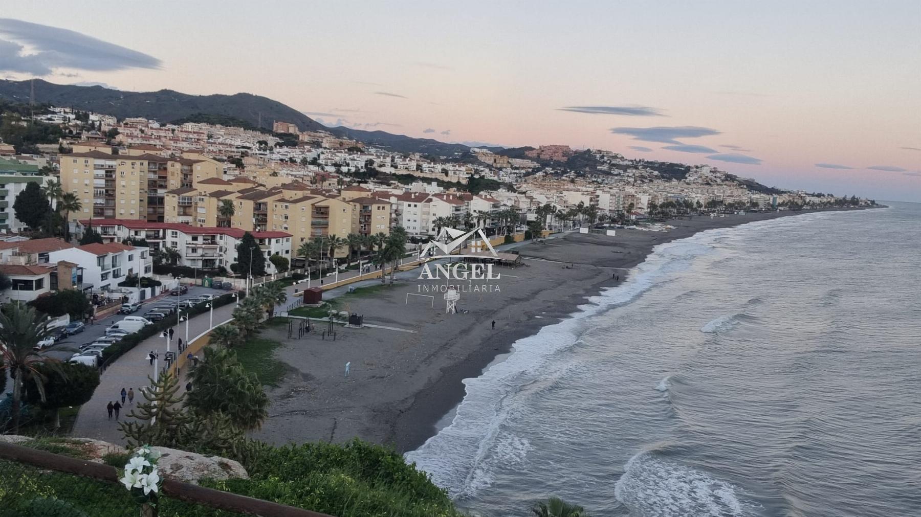 Venta de edificio en Rincón de la Victoria