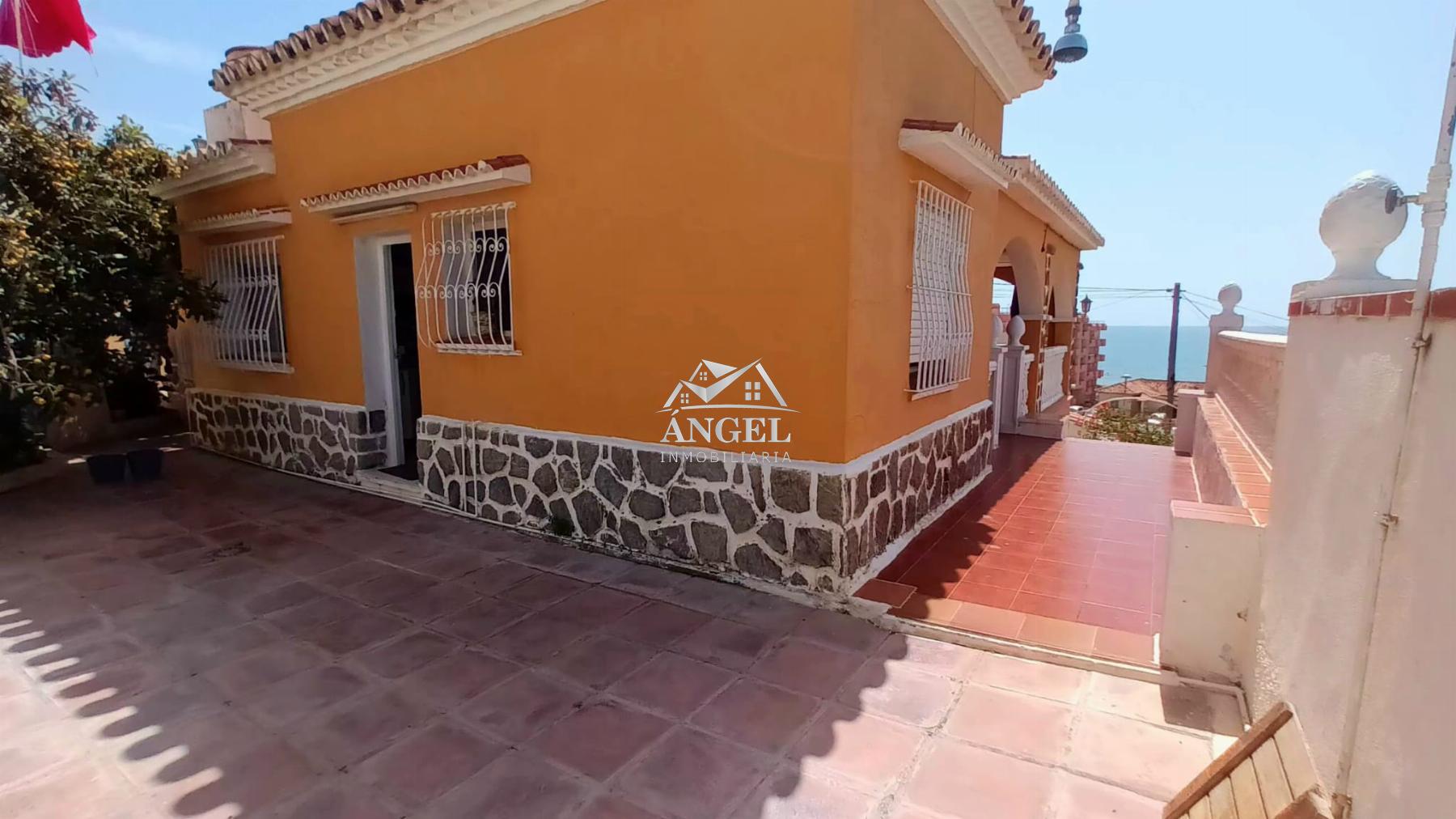 Venta de casa en Rincón de la Victoria