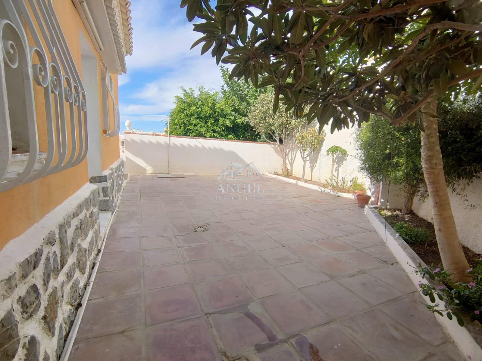 Venta de casa en Rincón de la Victoria