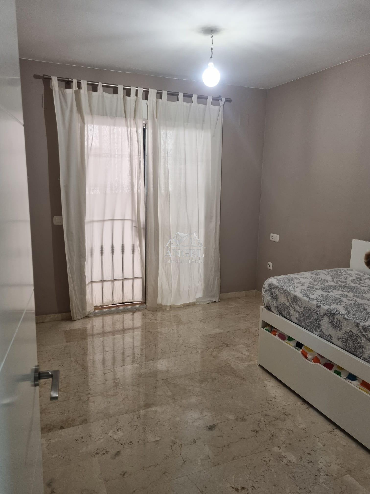 Venta de piso en Rincón de la Victoria