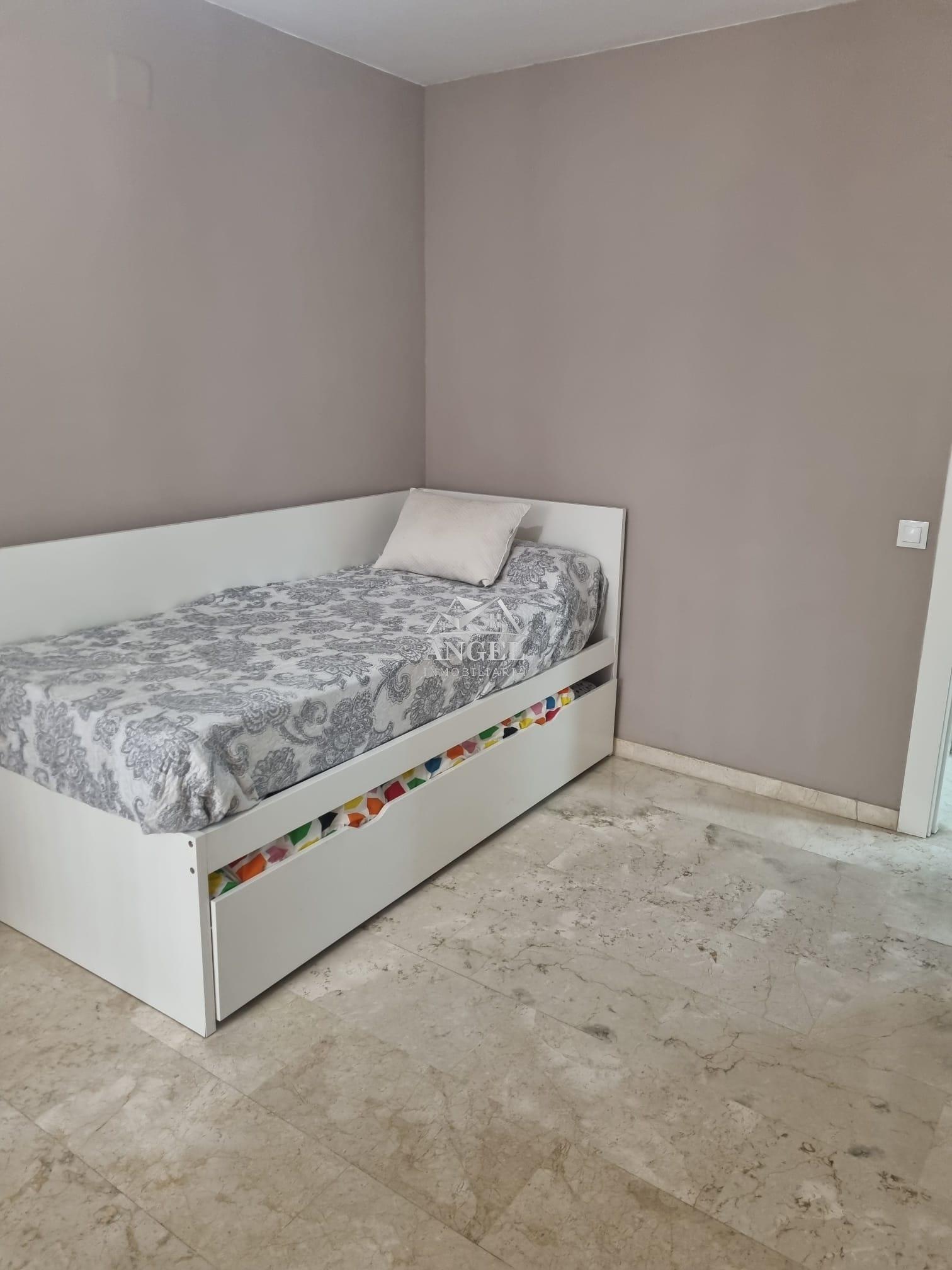 Venta de piso en Rincón de la Victoria