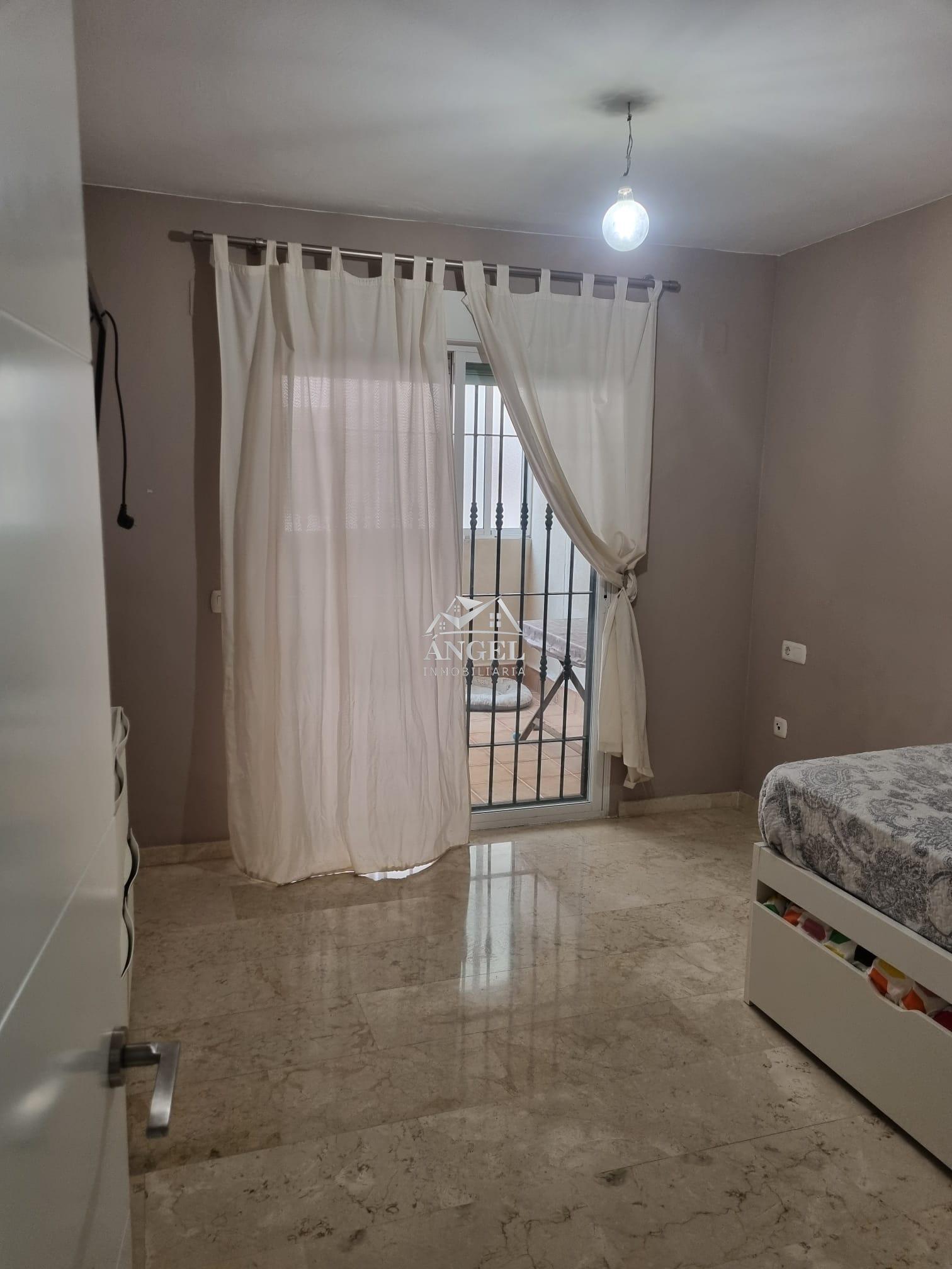 Venta de piso en Rincón de la Victoria