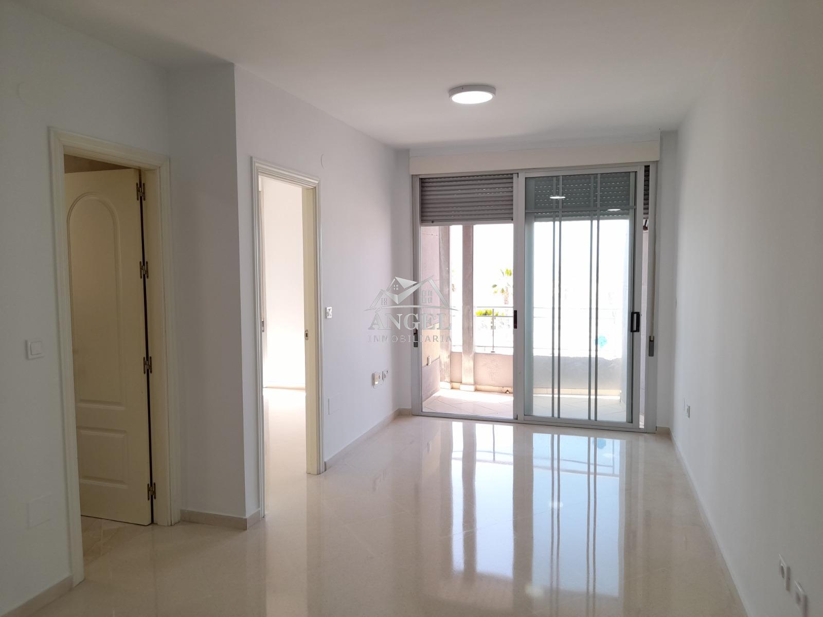 Venta de piso en Caleta de Vélez