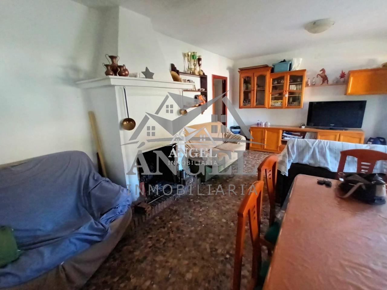 Venta de casa en Tolox