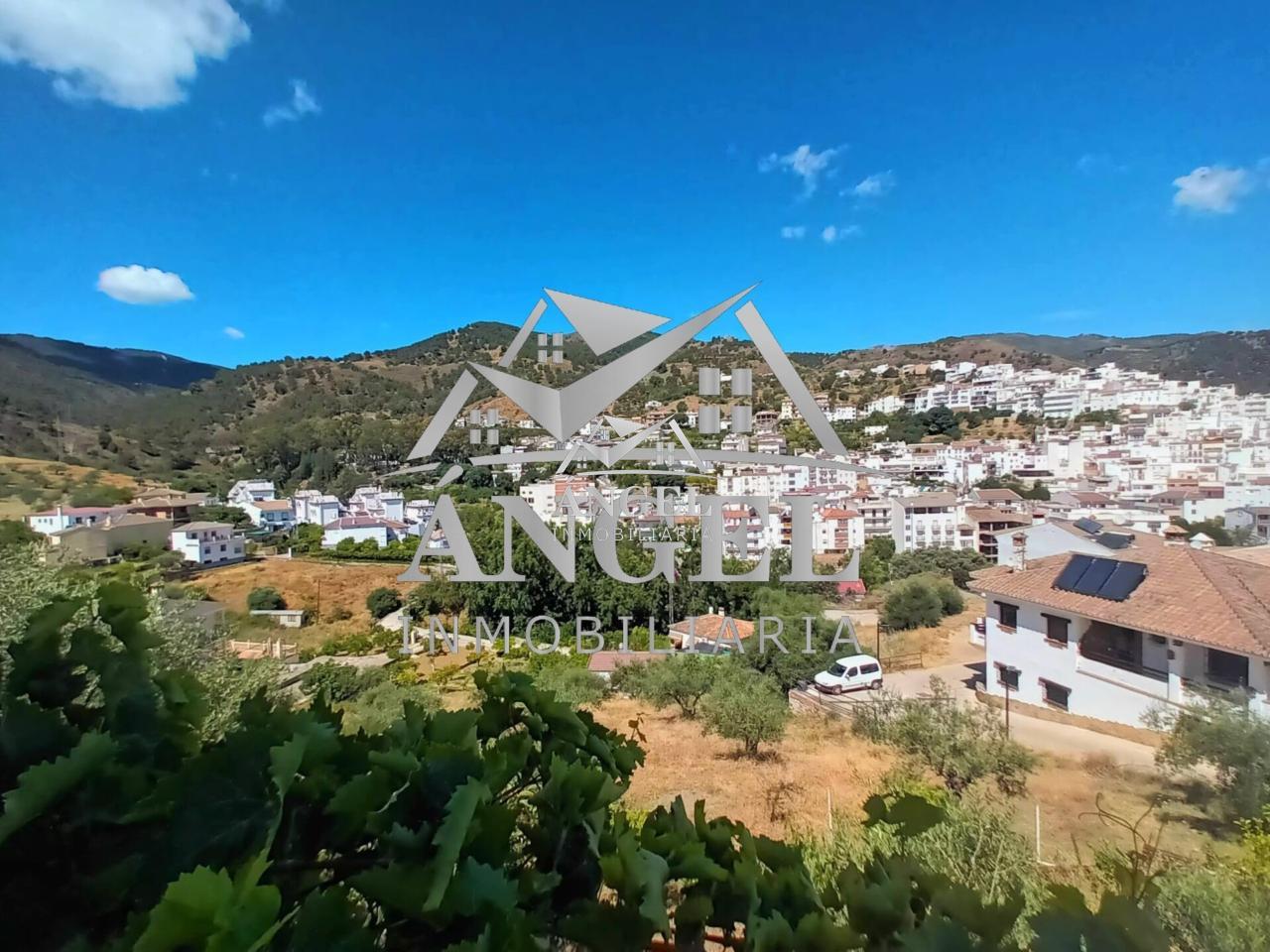 Venta de casa en Tolox
