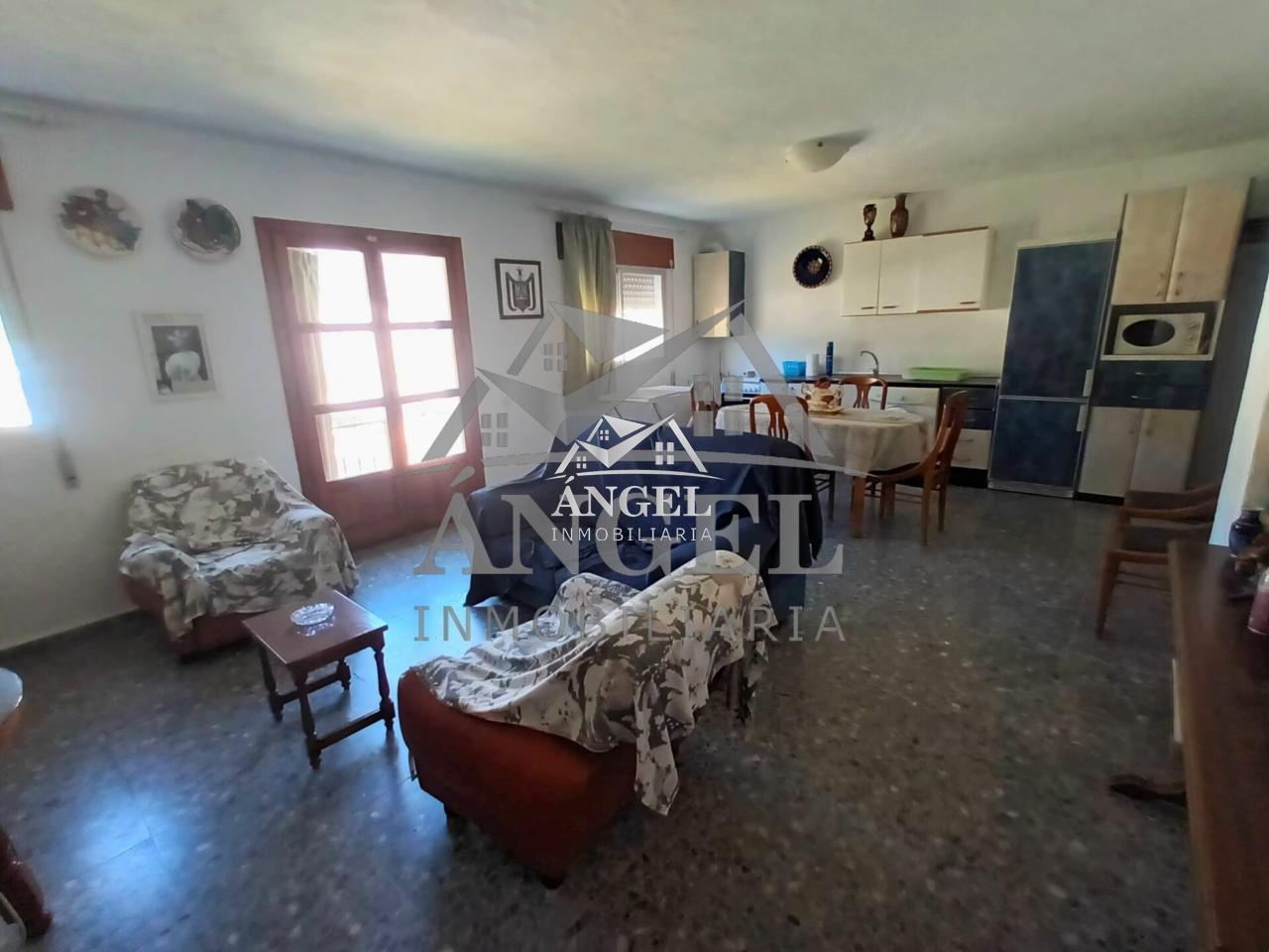 Venta de casa en Tolox