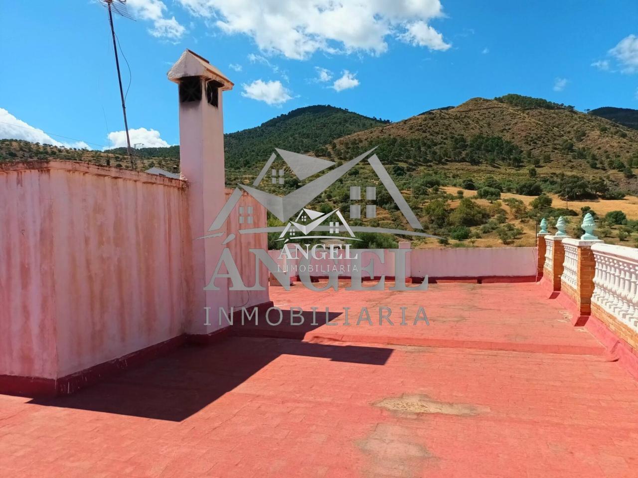 Venta de casa en Tolox