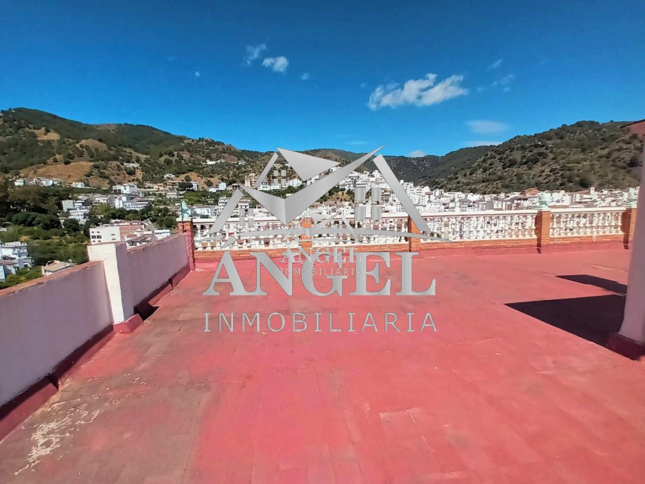 Venta de casa en Tolox