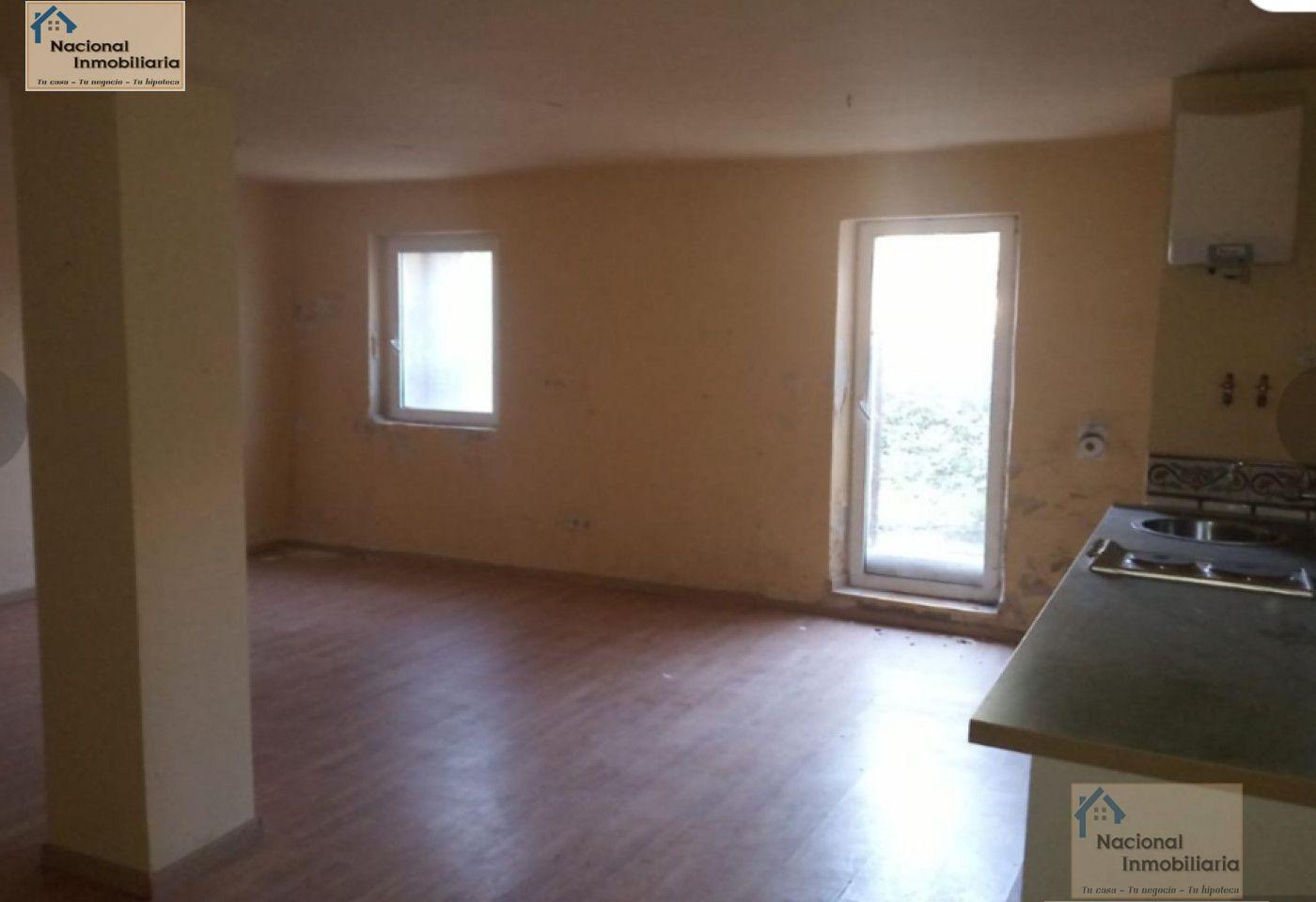 For sale of flat in Riaza