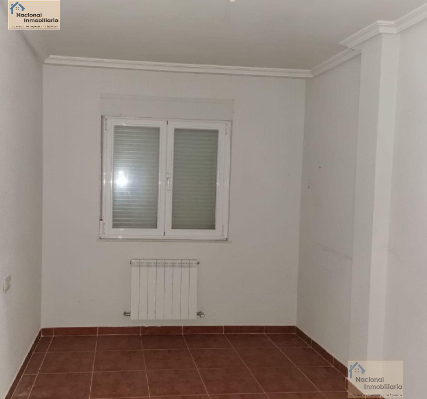 For sale of house in Velayos