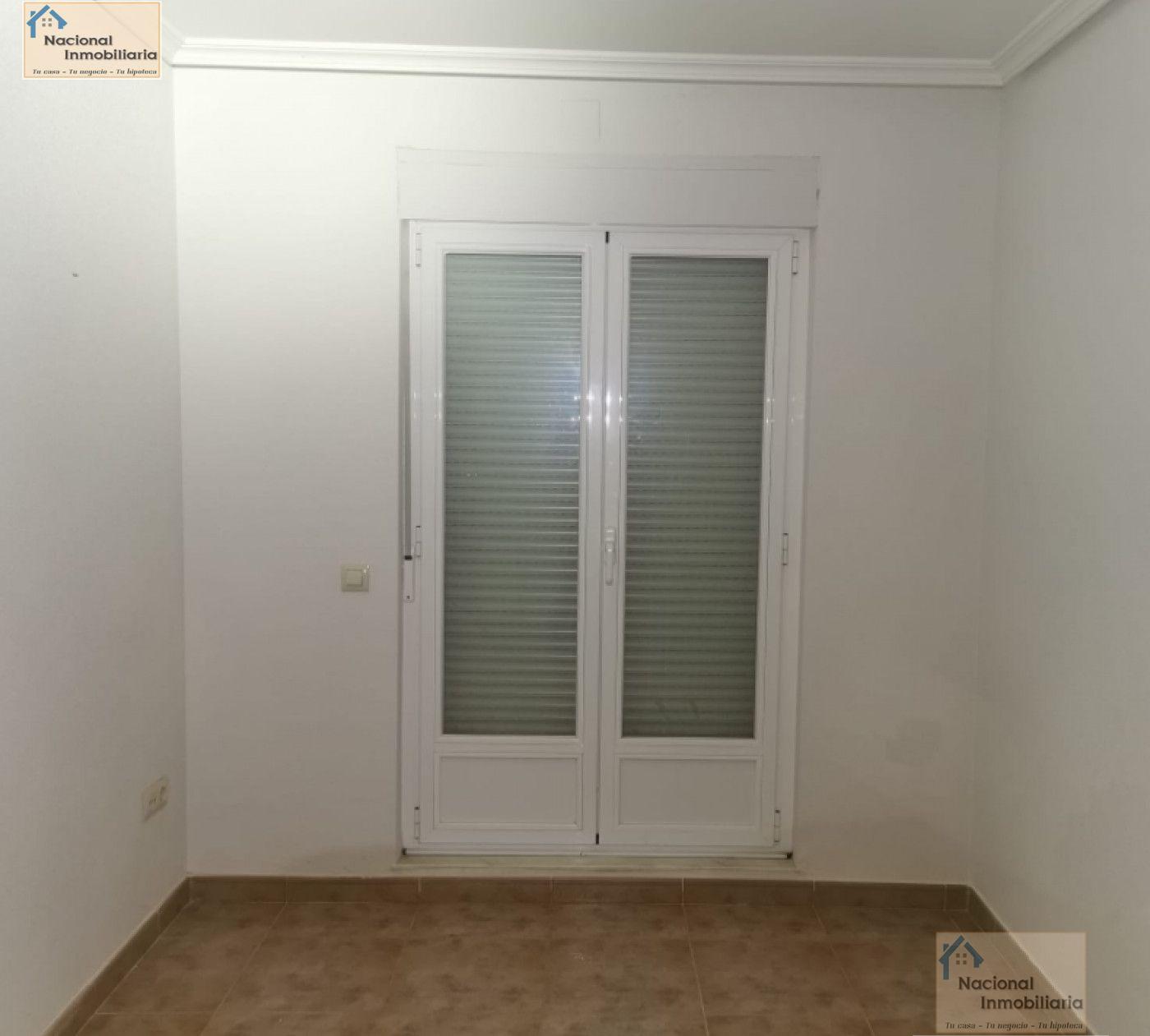 For sale of house in Velayos