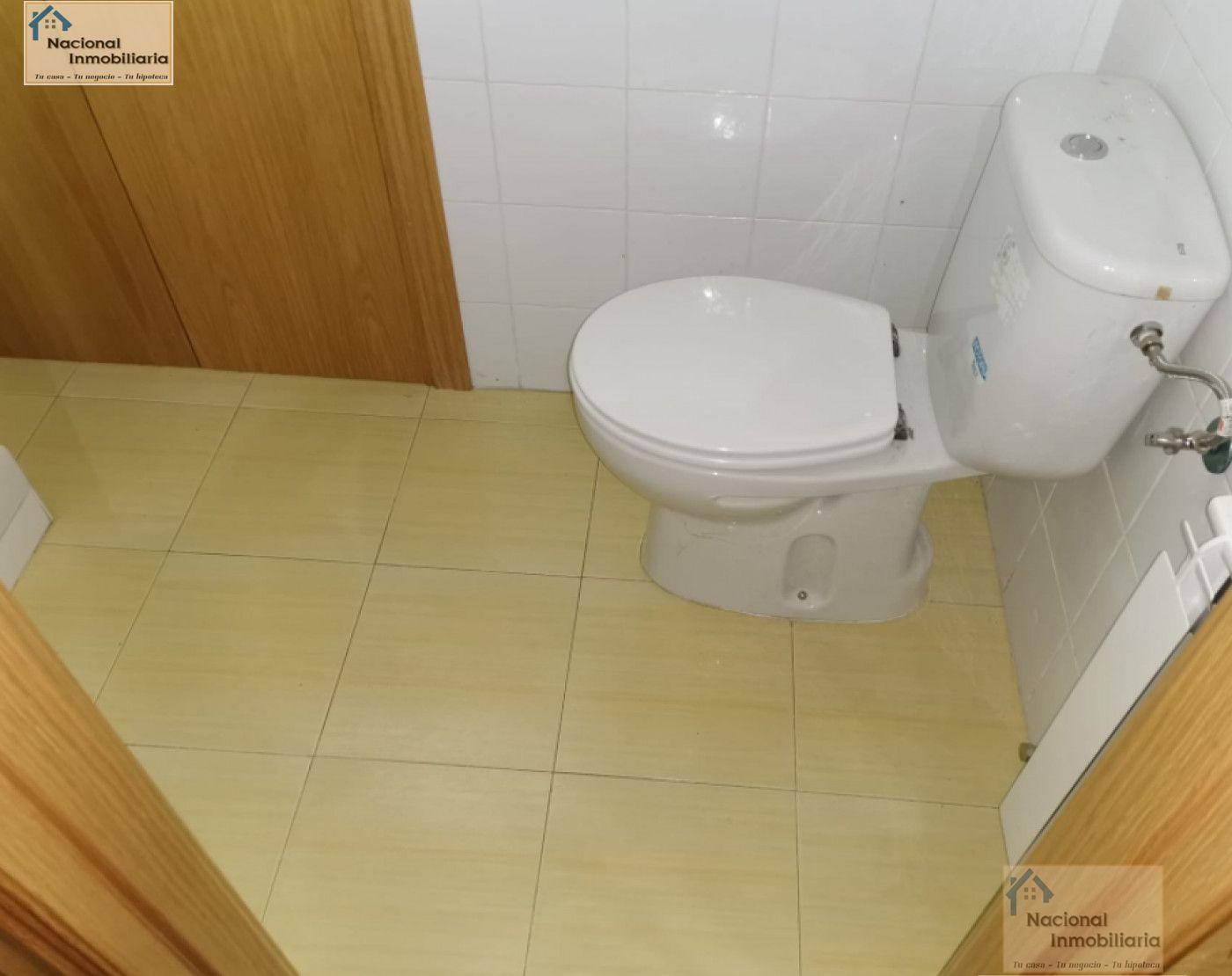 For sale of house in Velayos