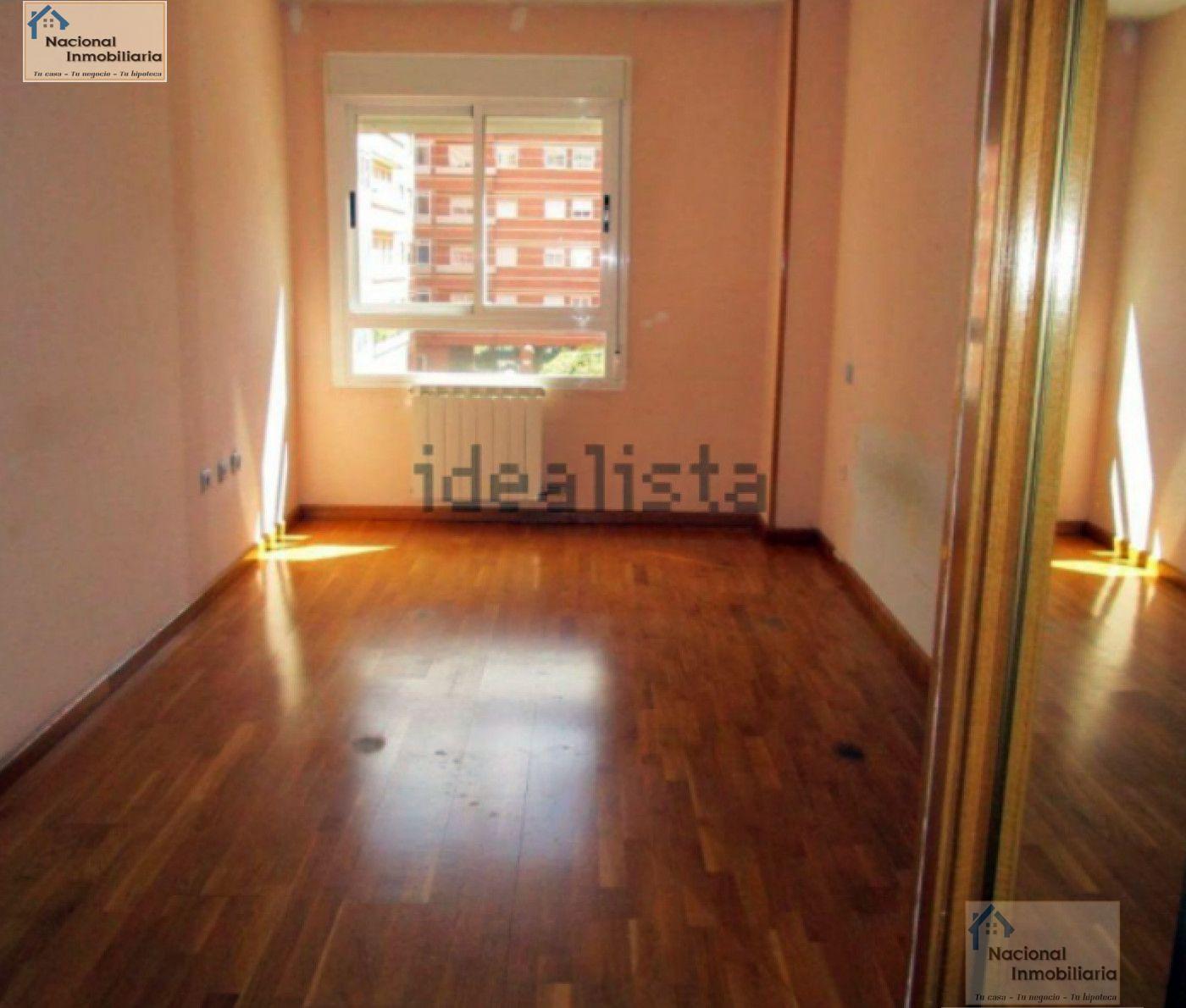 For sale of flat in Valladolid
