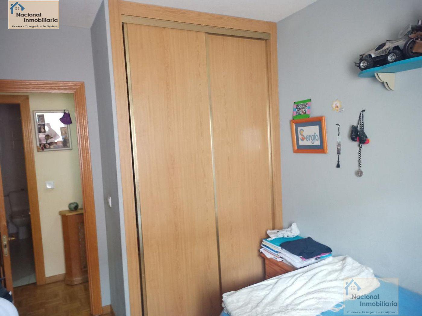 For sale of flat in Segovia