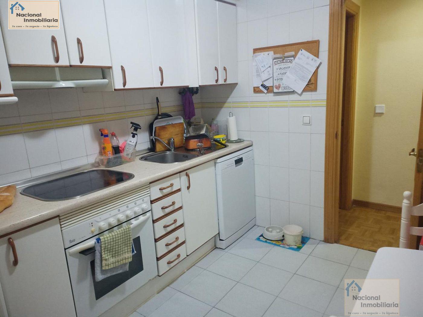 For sale of flat in Segovia