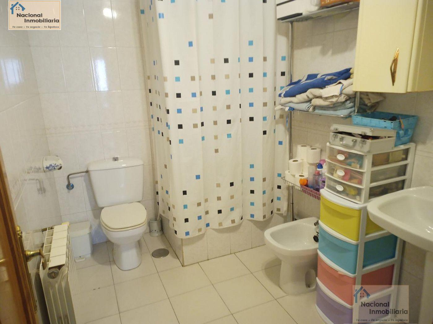 For sale of flat in Segovia