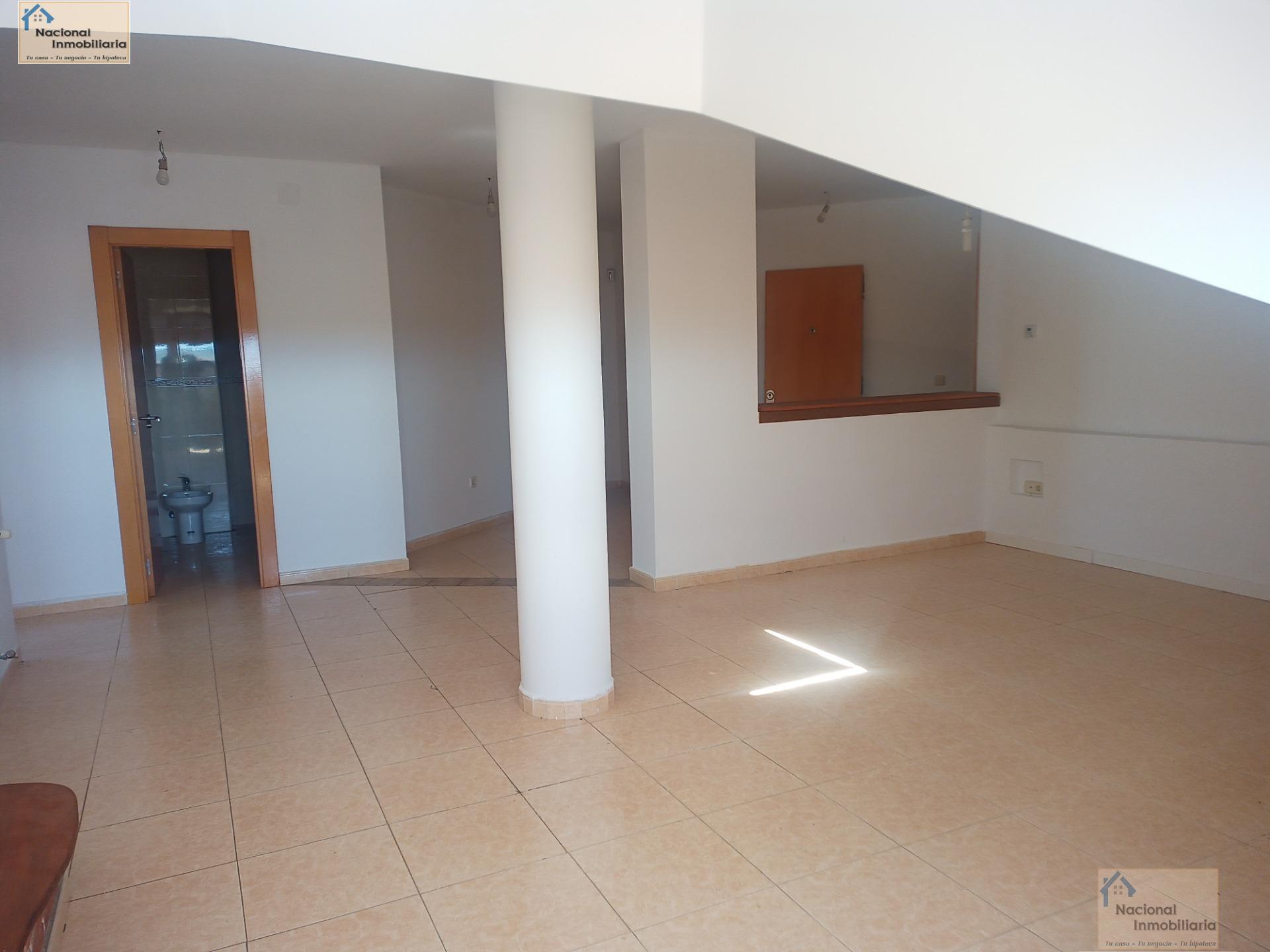 For sale of flat in Cantalejo