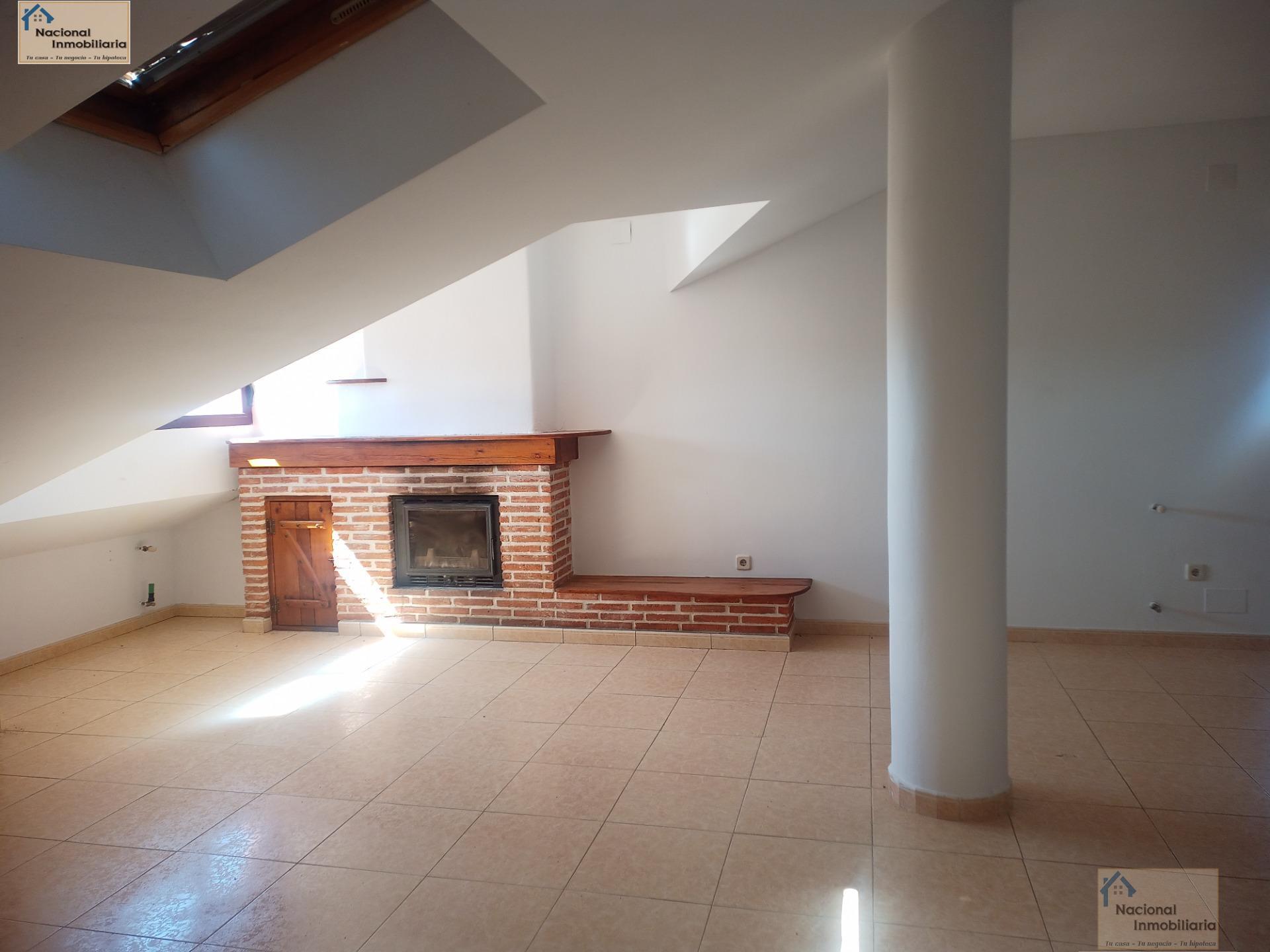 For sale of flat in Cantalejo