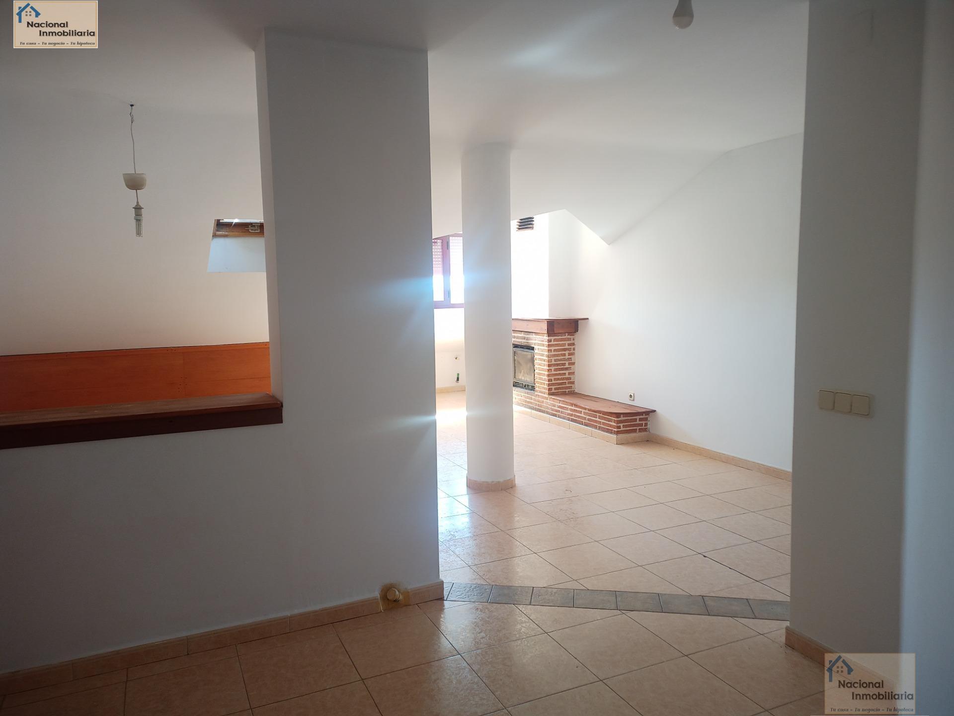 For sale of flat in Cantalejo