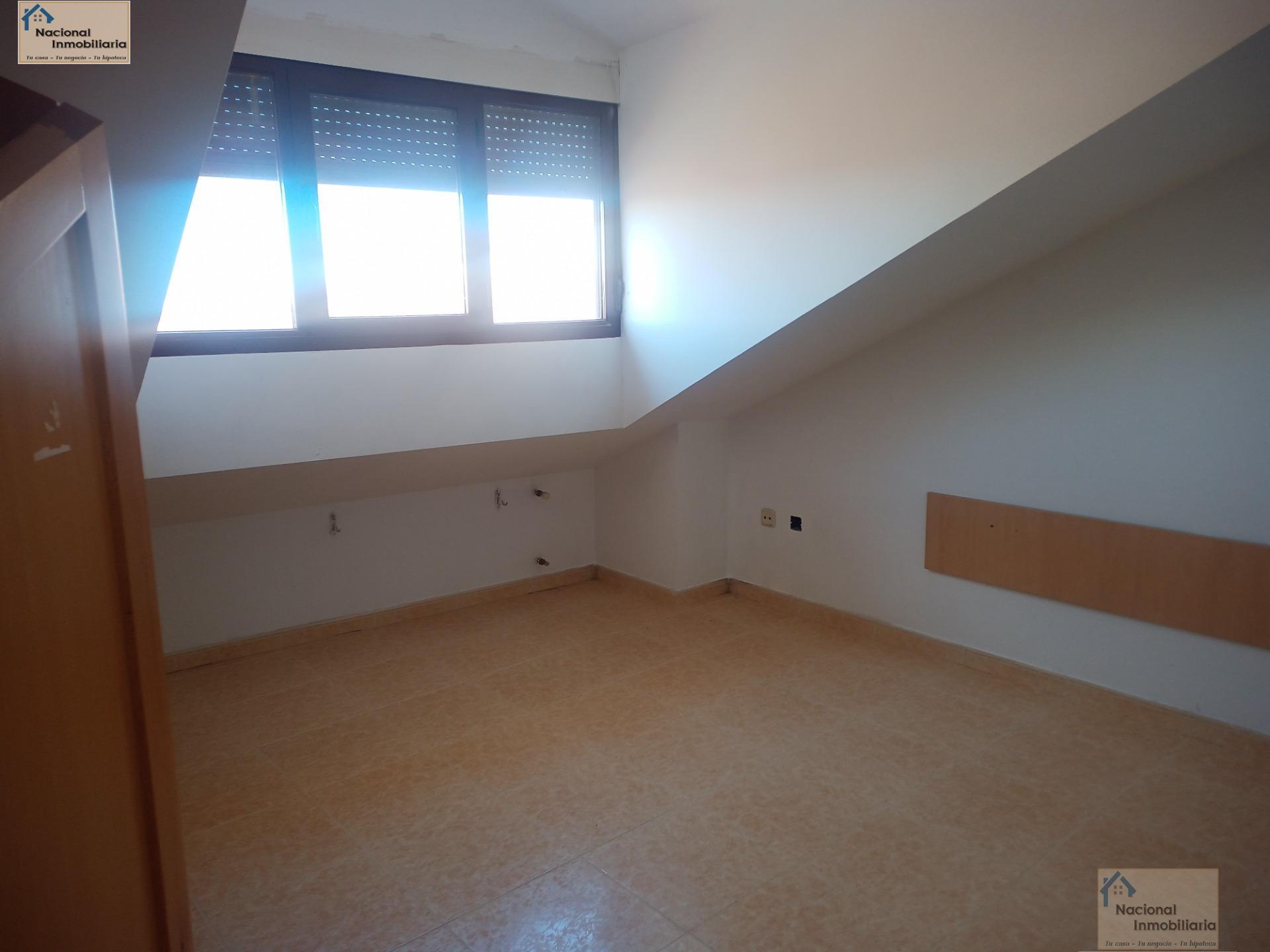 For sale of flat in Cantalejo