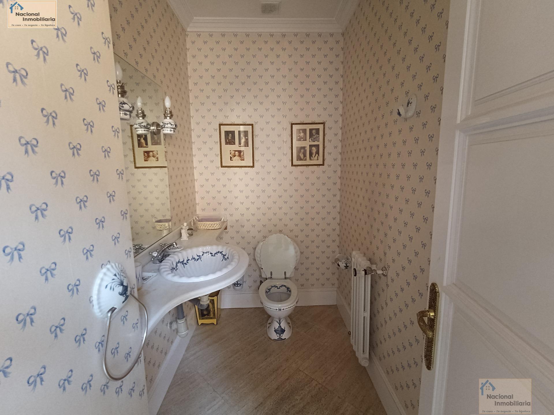 For sale of house in San Ildefonso