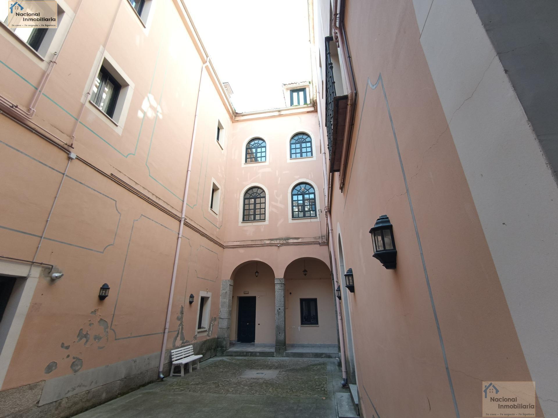 For sale of house in San Ildefonso