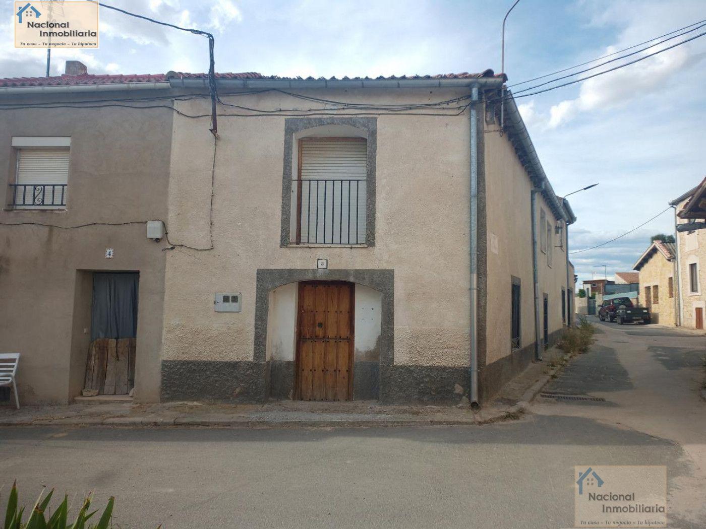 For sale of house in Yanguas de Eresma