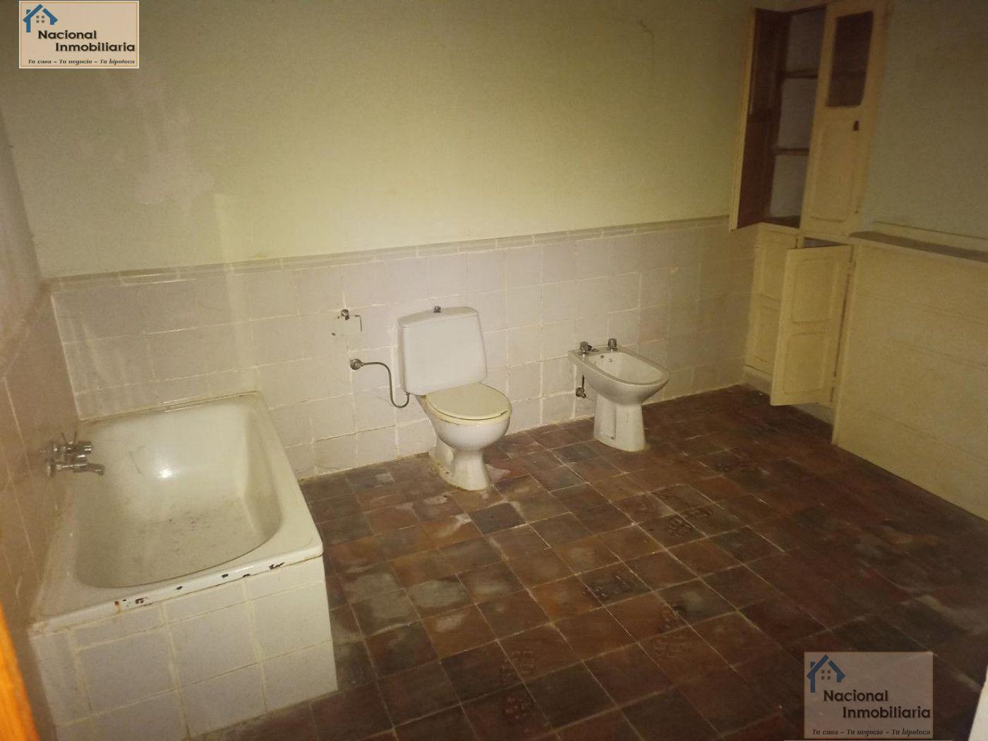 For sale of house in Yanguas de Eresma