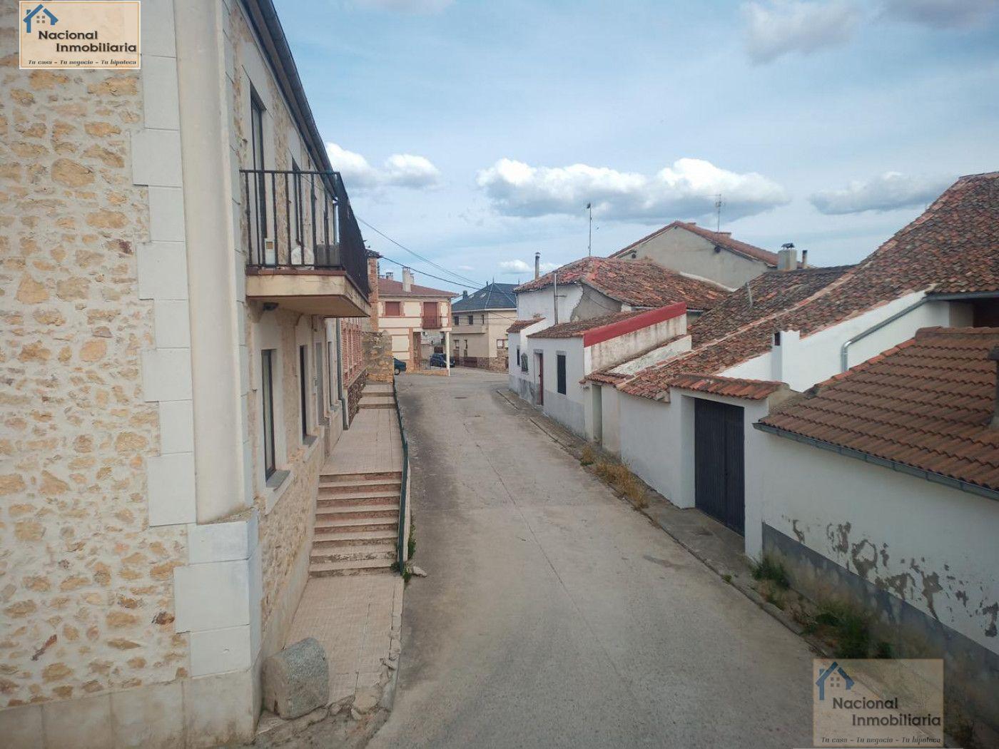 For sale of house in Yanguas de Eresma