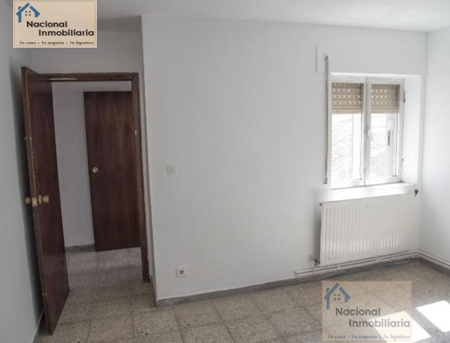 For sale of house in Navasfrias