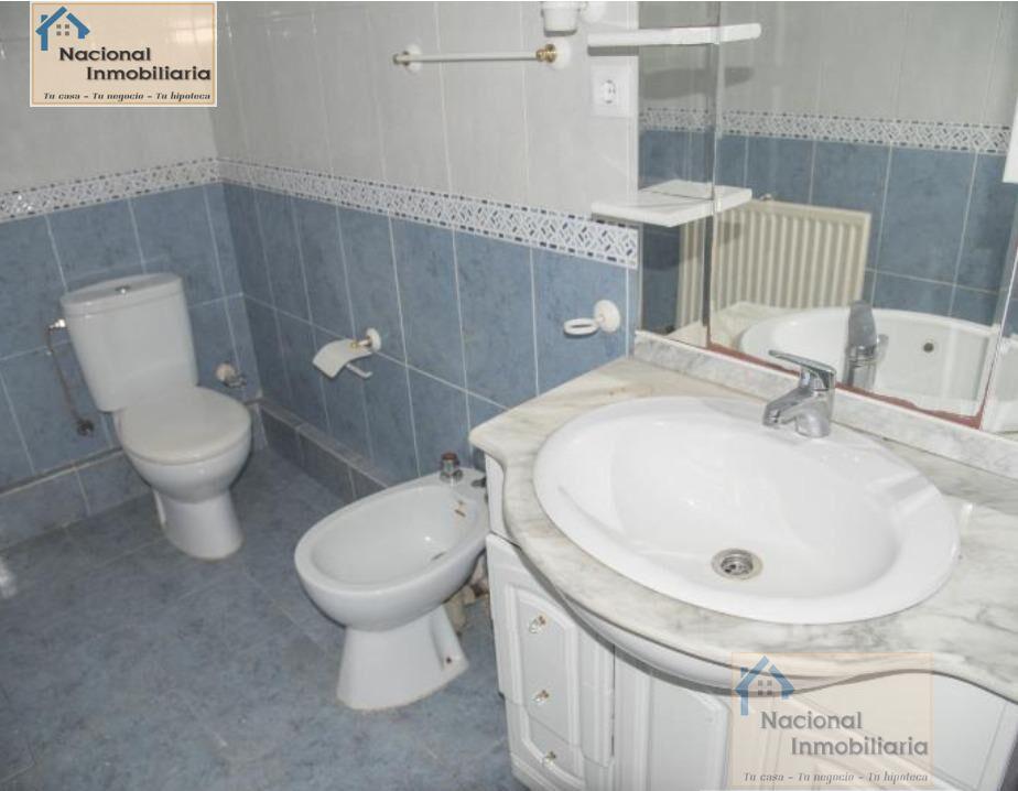 For sale of house in Navasfrias