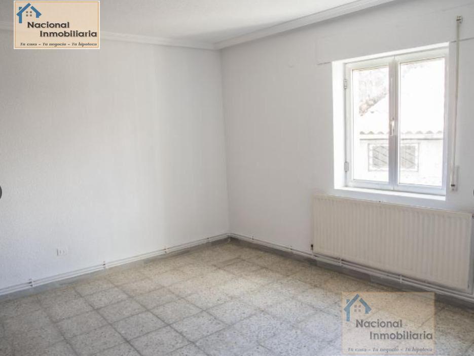 For sale of house in Navasfrias