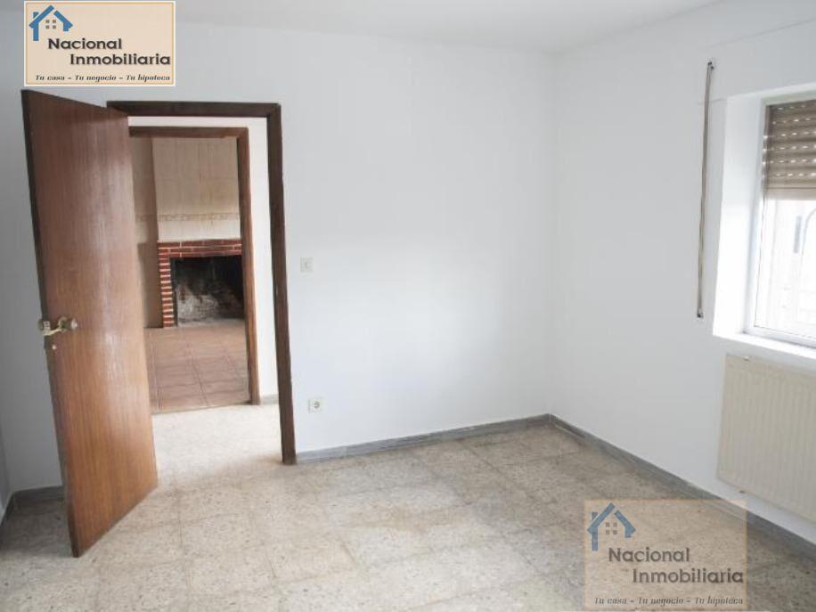 For sale of house in Navasfrias