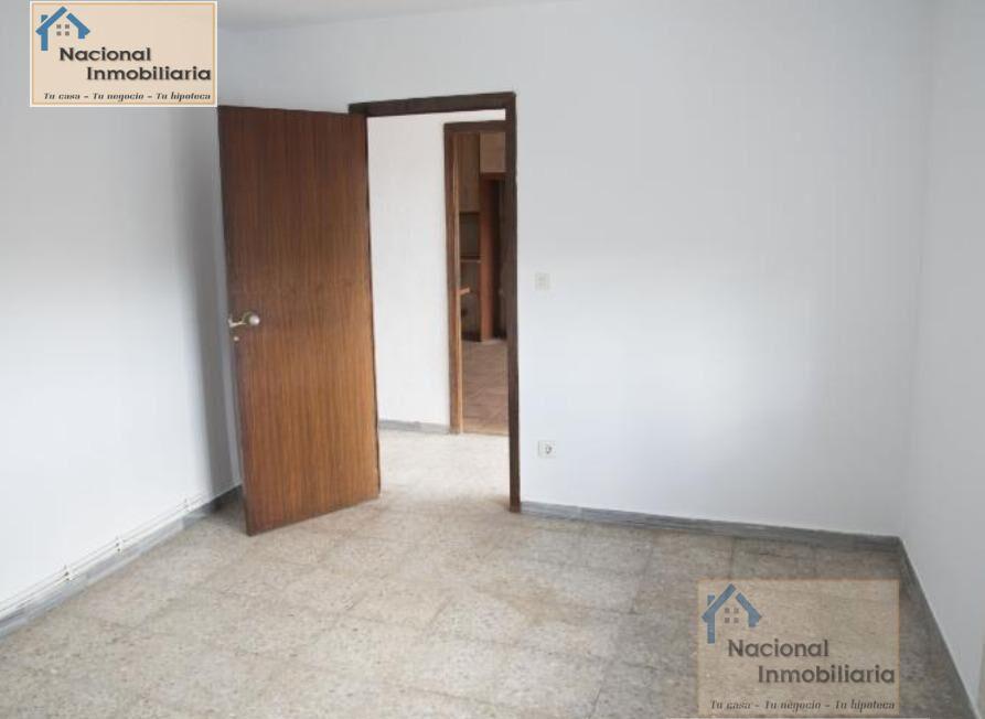 For sale of house in Navasfrias