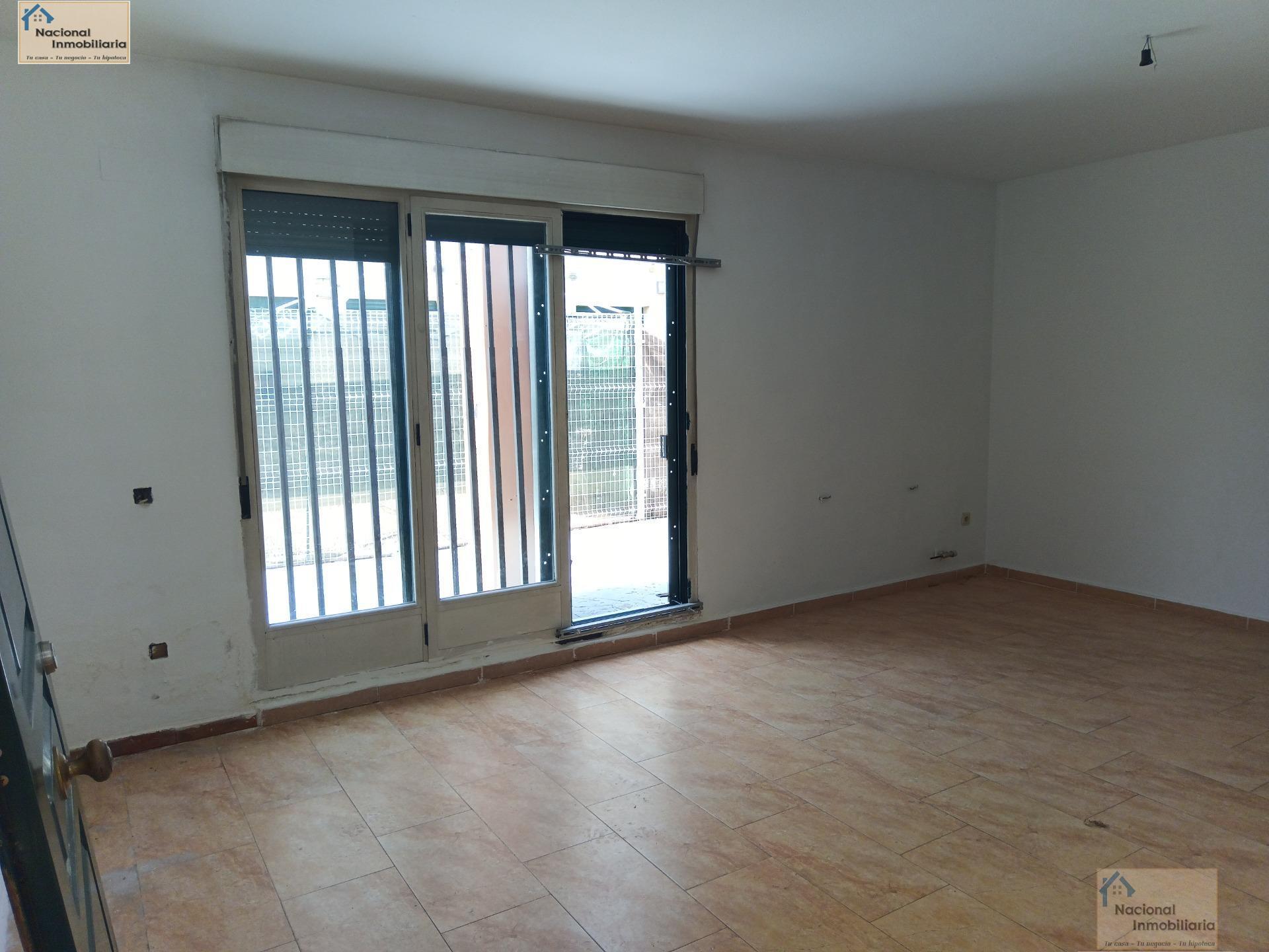For sale of house in Babilafuente