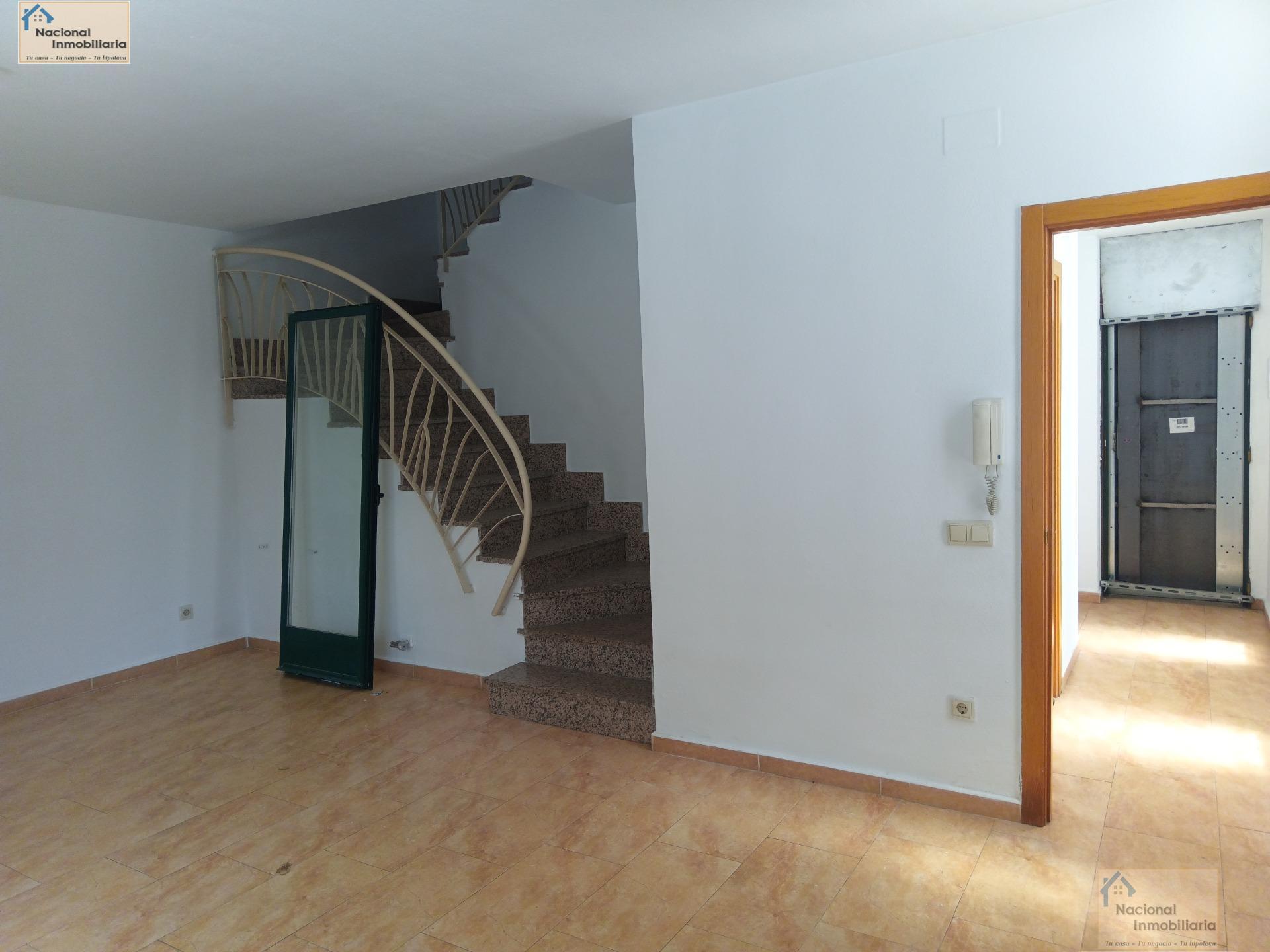 For sale of house in Babilafuente