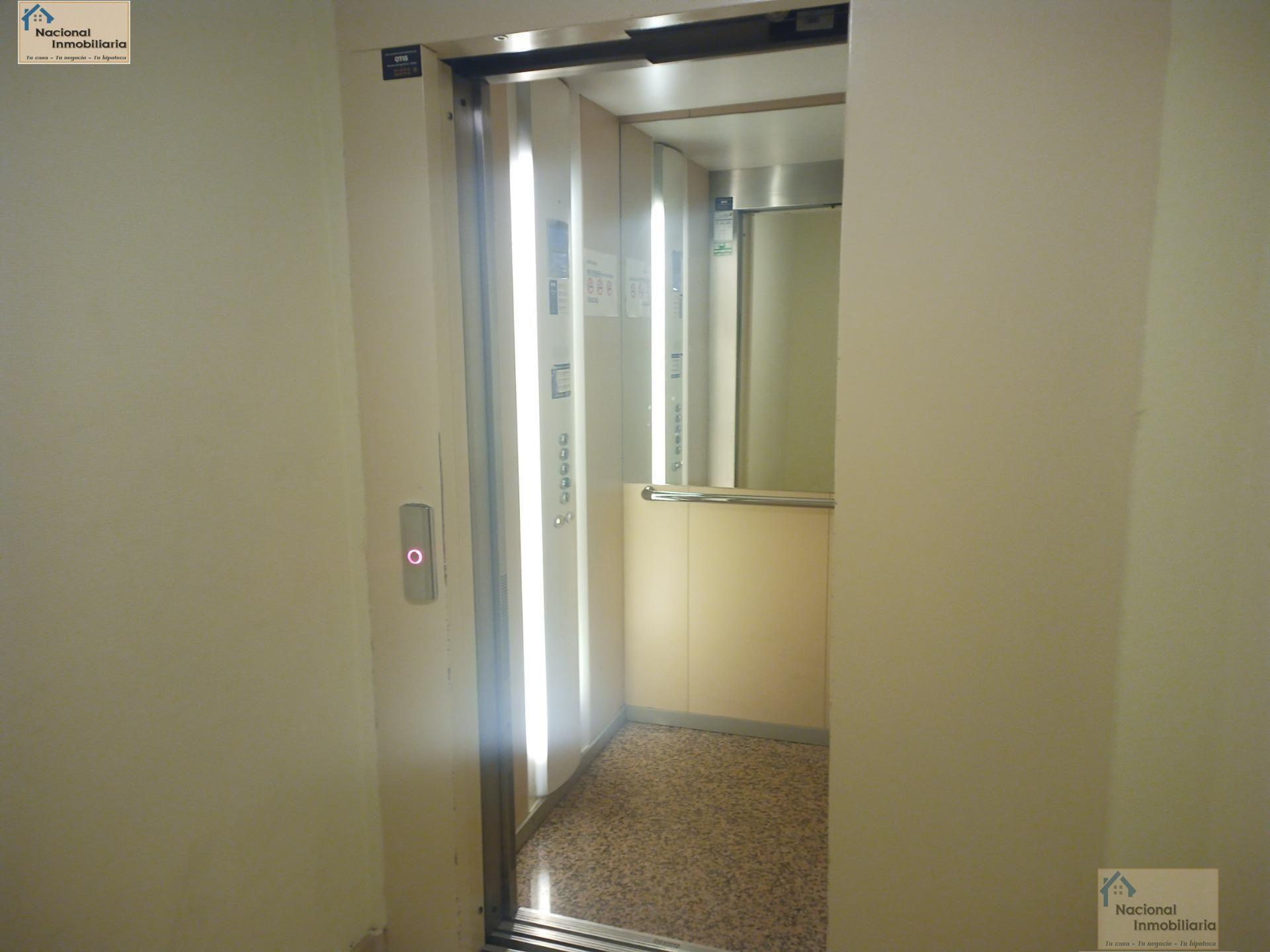 For sale of flat in Riaza