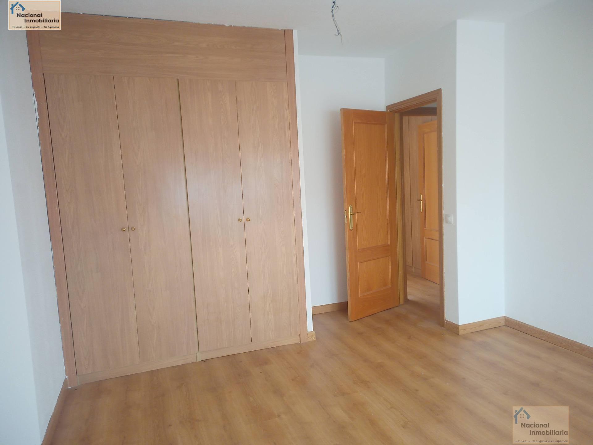 For sale of flat in Riaza