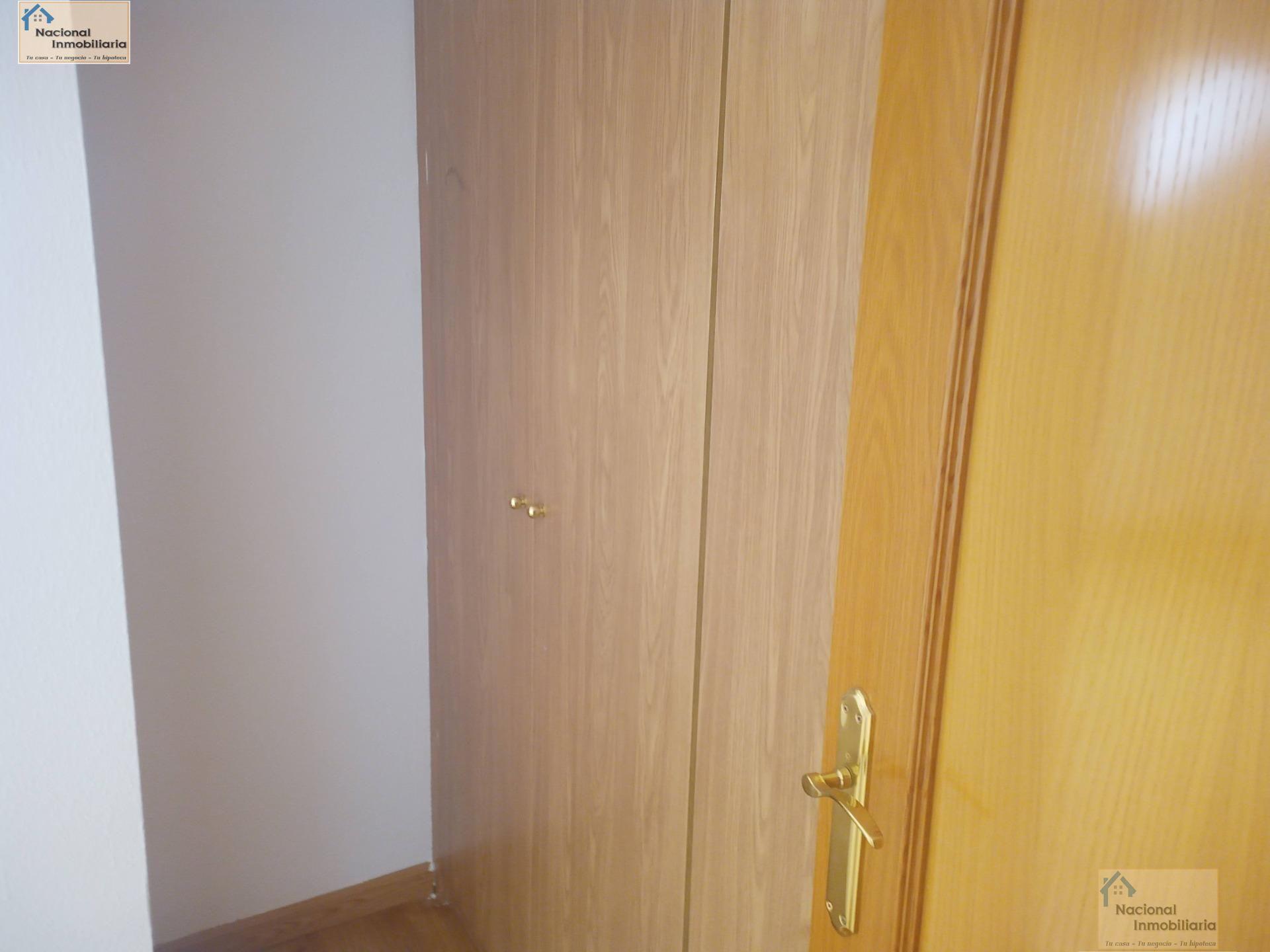 For sale of flat in Riaza