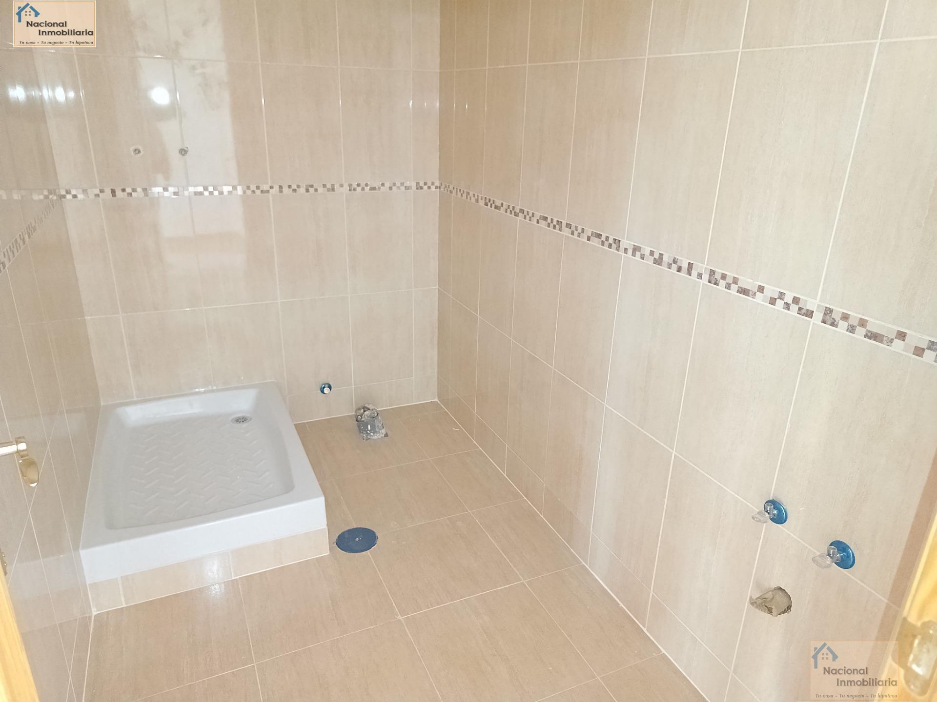 For sale of house in Arenas de San Pedro