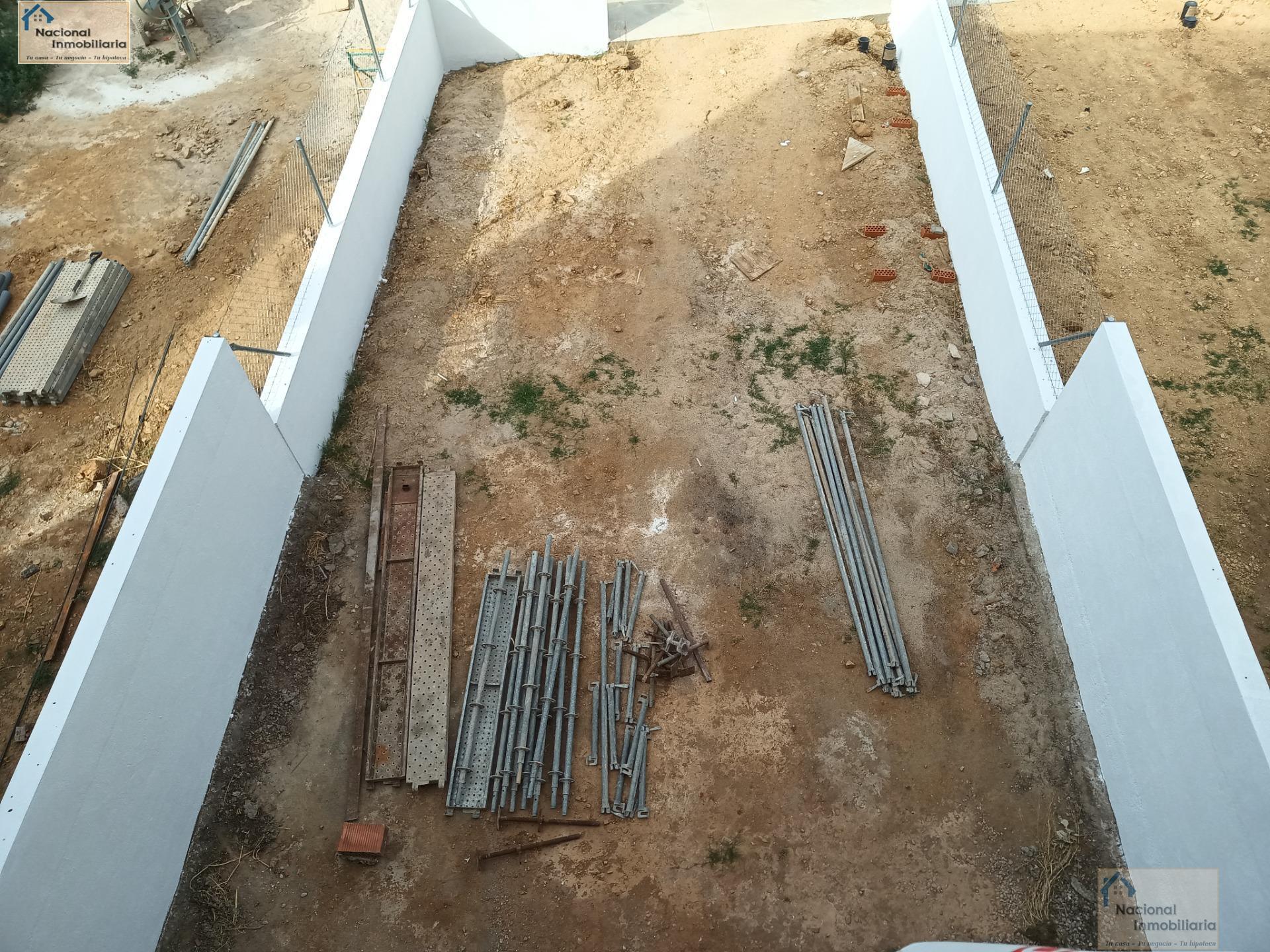 For sale of house in Arenas de San Pedro