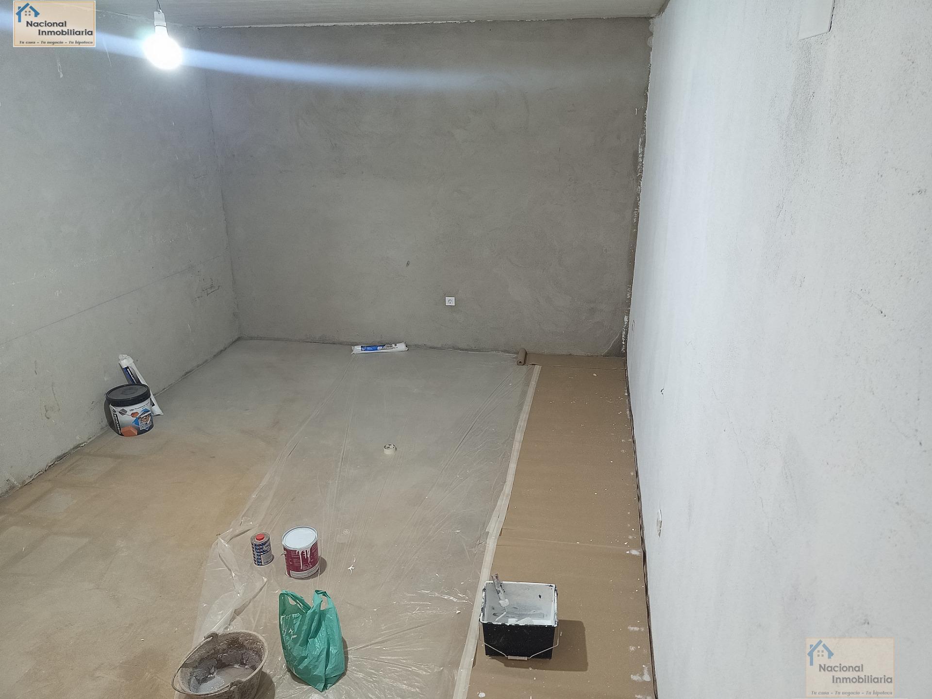 For sale of house in Arenas de San Pedro